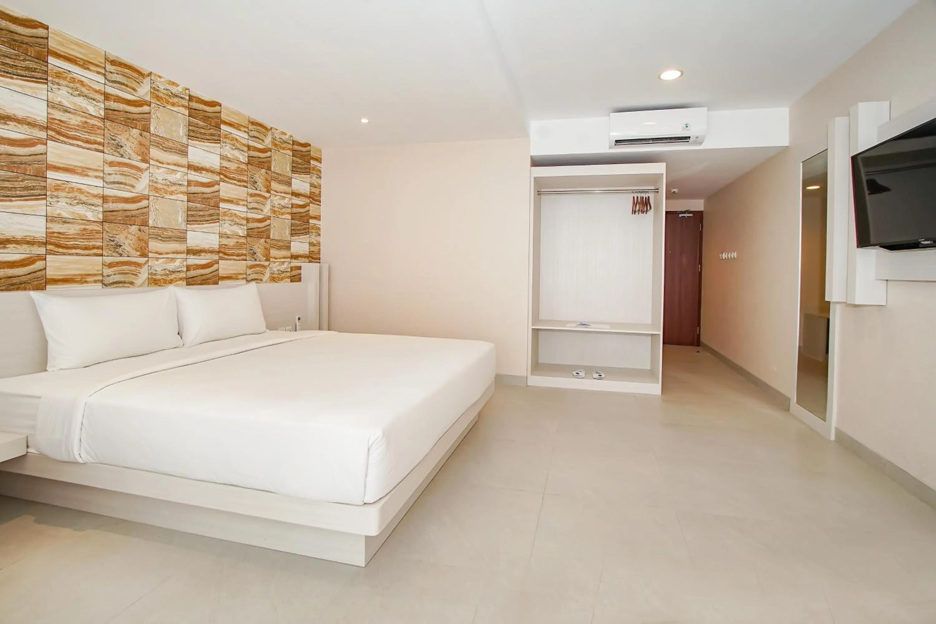 Bed in Dafam Resort Belitung