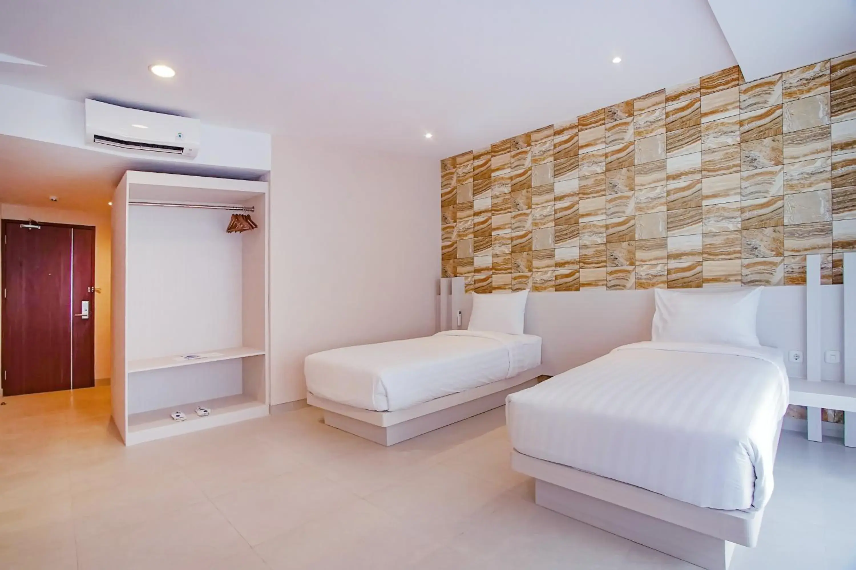 Large Twin Room in Dafam Resort Belitung Large Twin Room in Dafam Resort Belitung