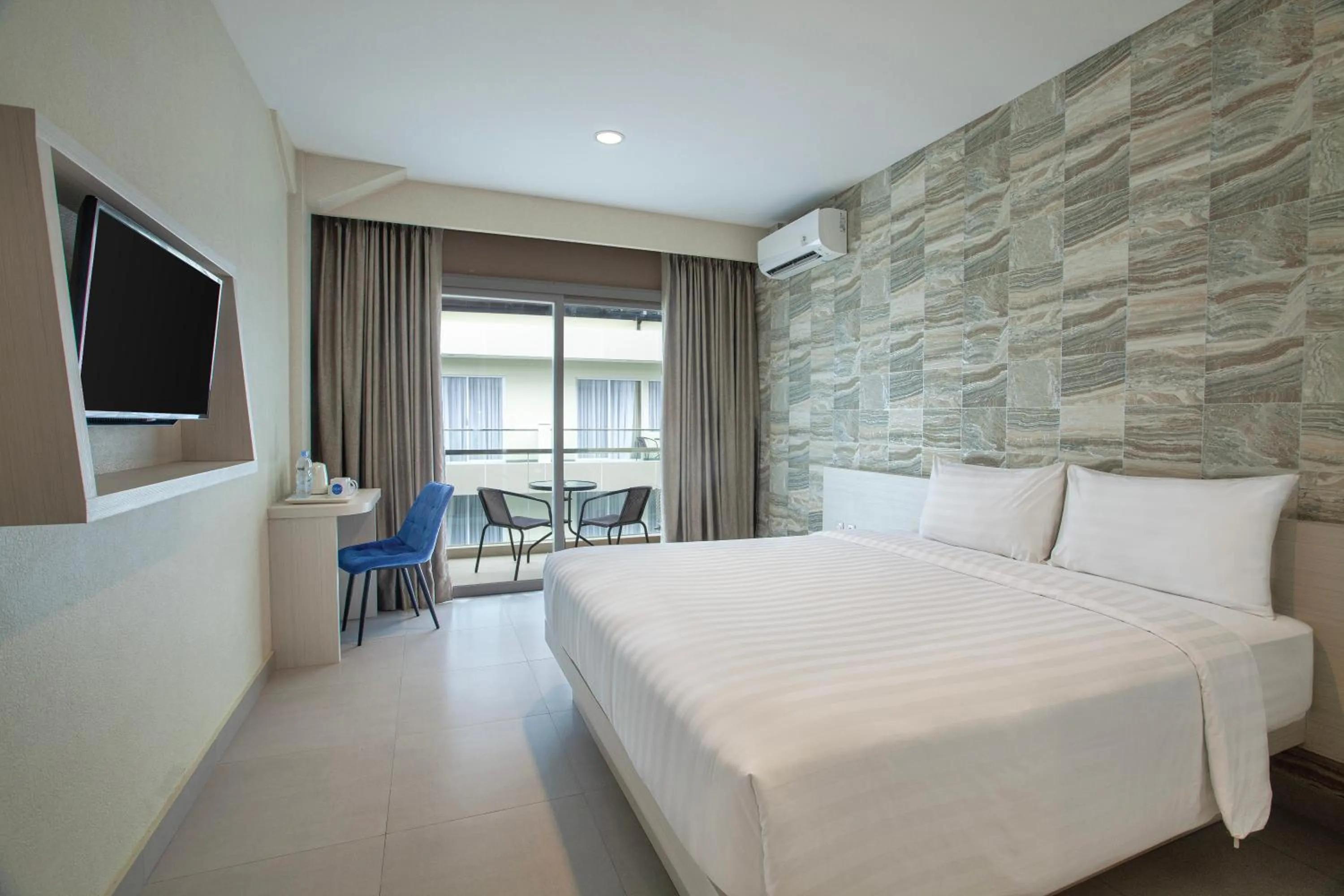 Bed in Dafam Resort Belitung