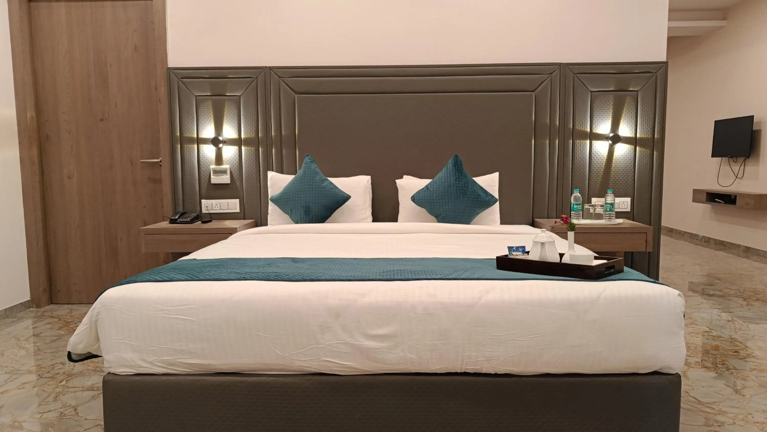 Bed in Hotel Shubh Vilas