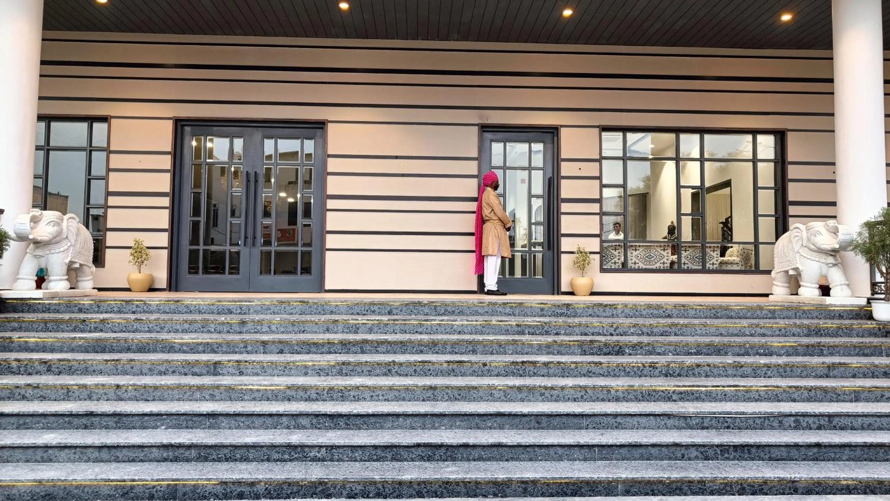 Facade/entrance in Hotel Shubh Vilas