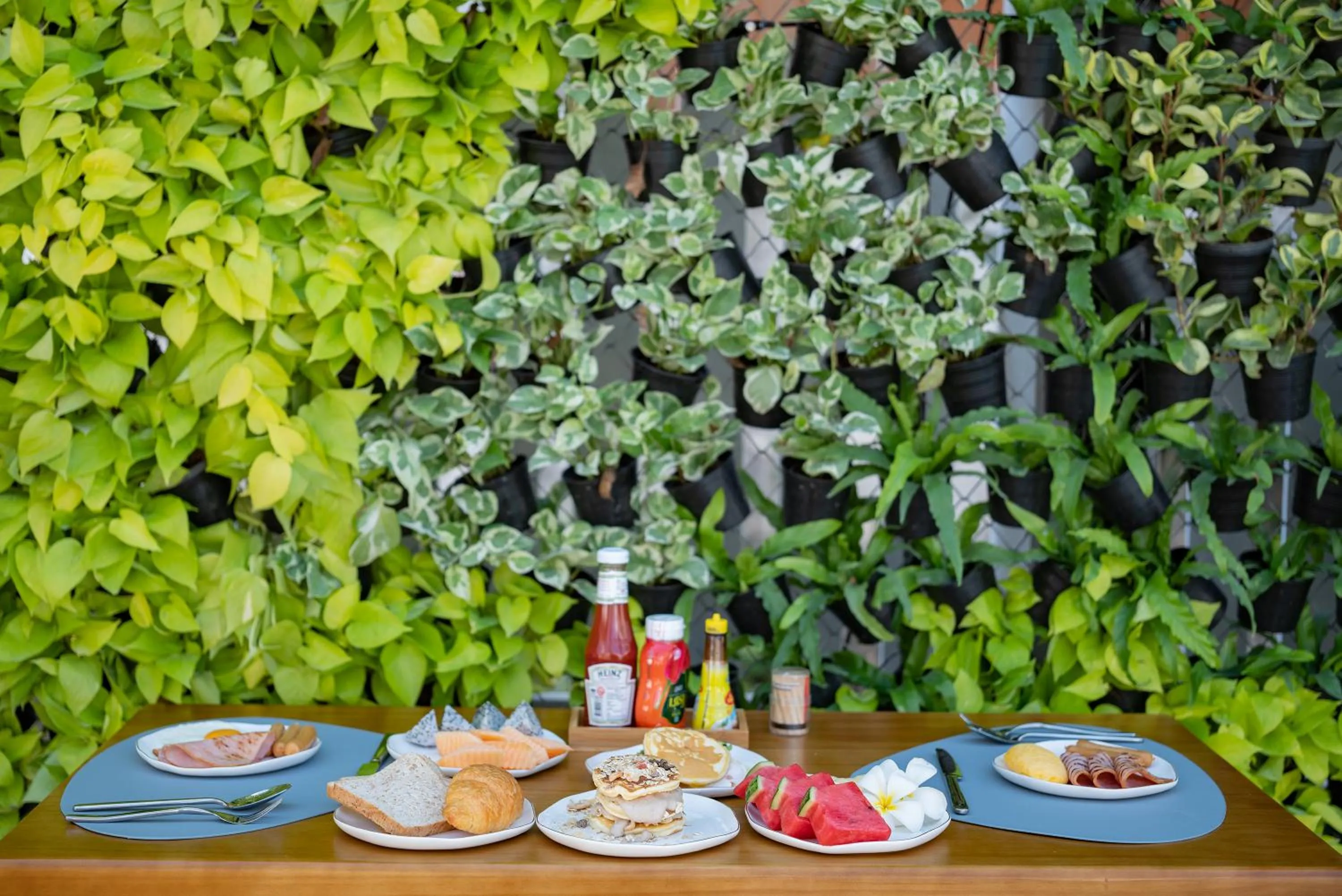 Breakfast in 花语岸·度假酒店(H·Flora Hotel)