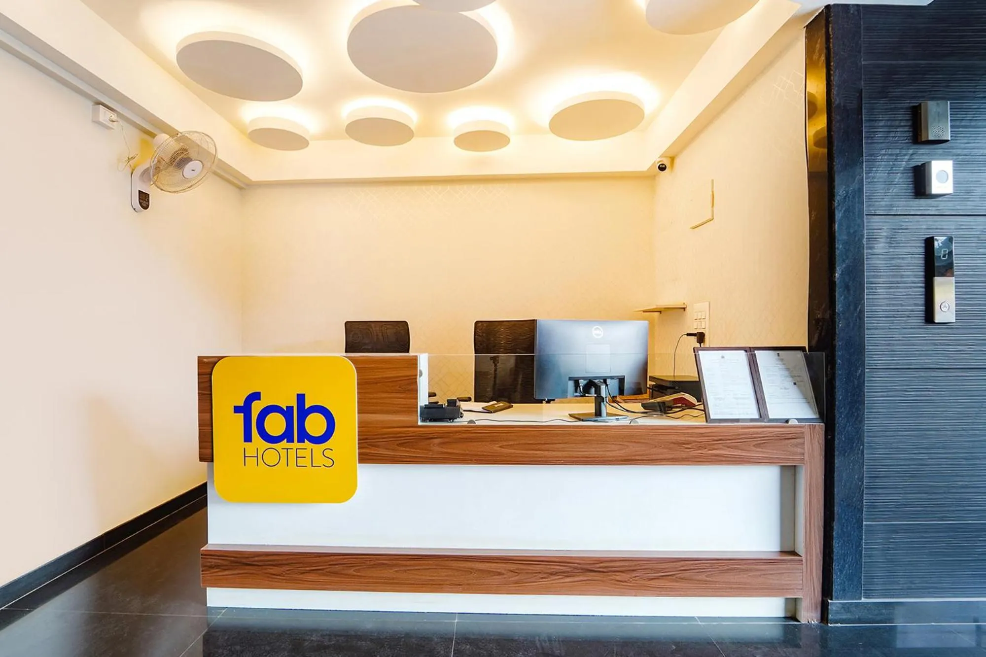 Lobby or reception in FabHotel Ellegant Inn