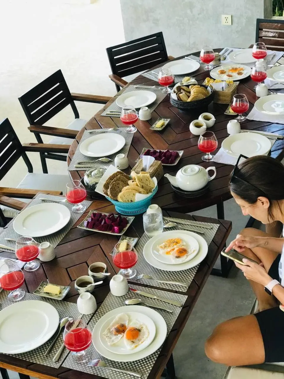 Breakfast in La Plantation Villa