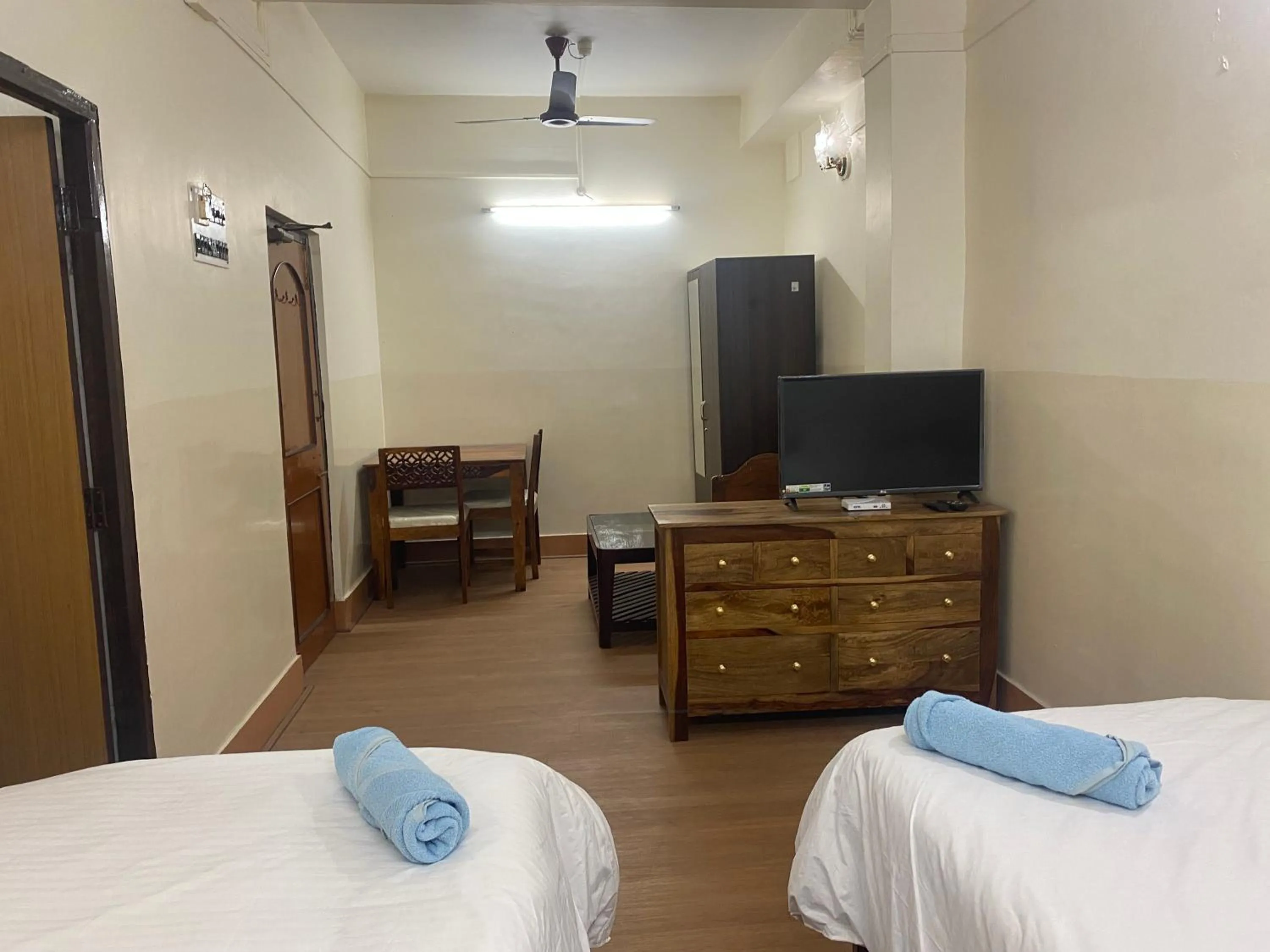 Photo of the whole room, Bed in Hotel Mayur