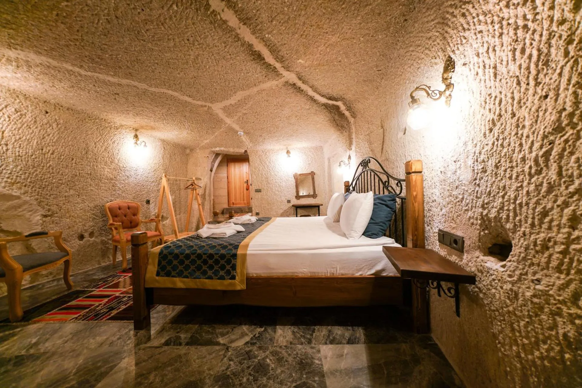 Bedroom, Bed in Caverna Hotel Premium Caves