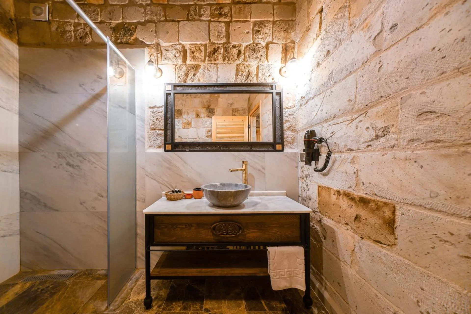 Bathroom in Caverna Hotel Premium Caves