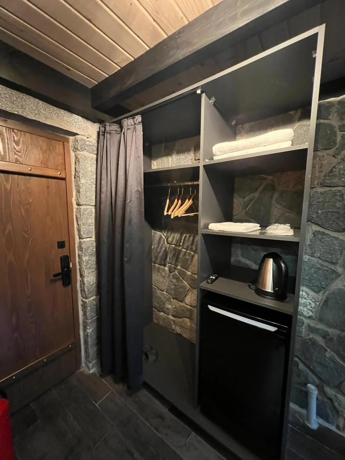 wardrobe in AYDER VANAK STONE SUİTES