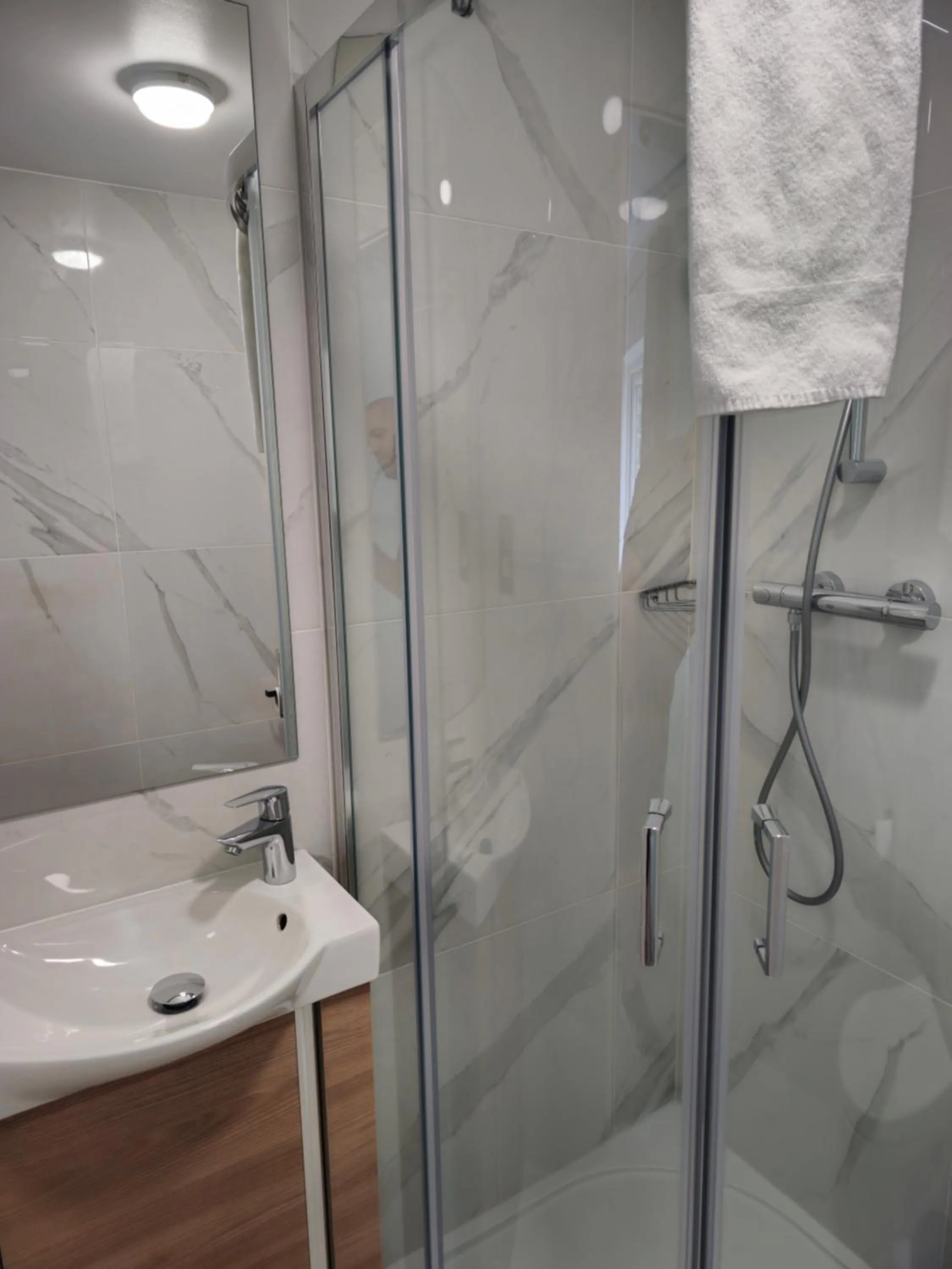 Shower in Homefield Lodge