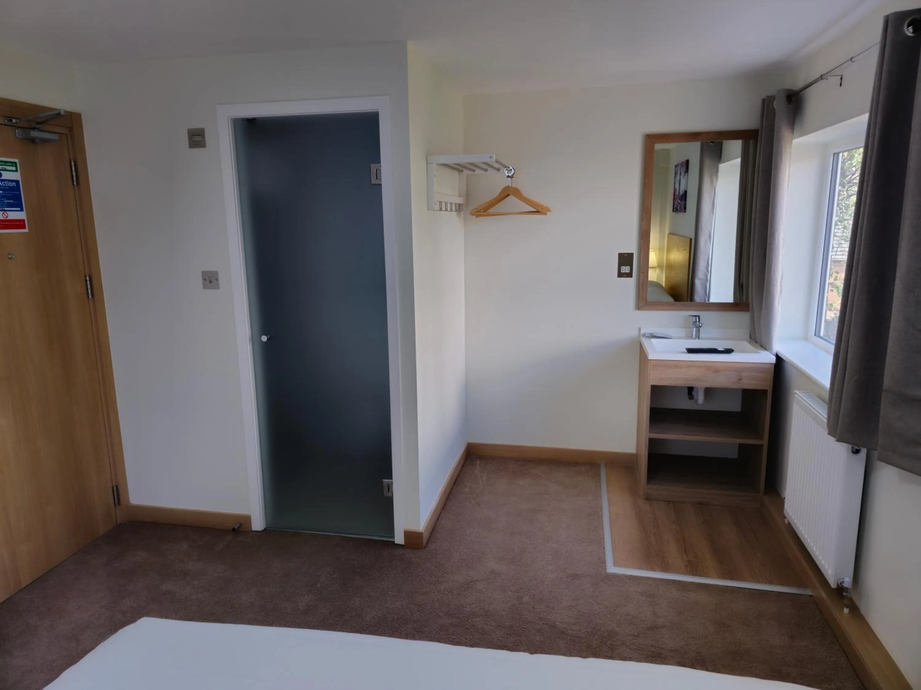 Photo of the whole room in Homefield Lodge