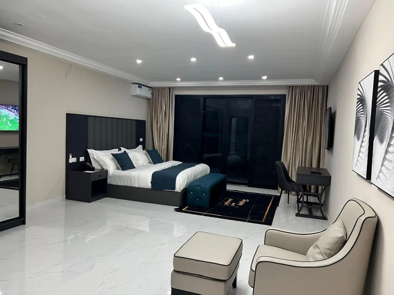 Photo of the whole room, Bed in Lifestyle Luxury Hotel and Residence