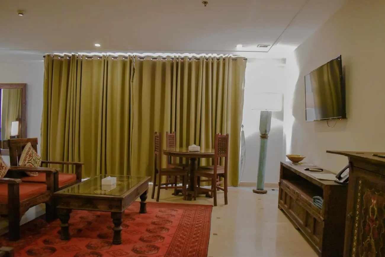 Bed in Roomy Signature Hotel, Islamabad