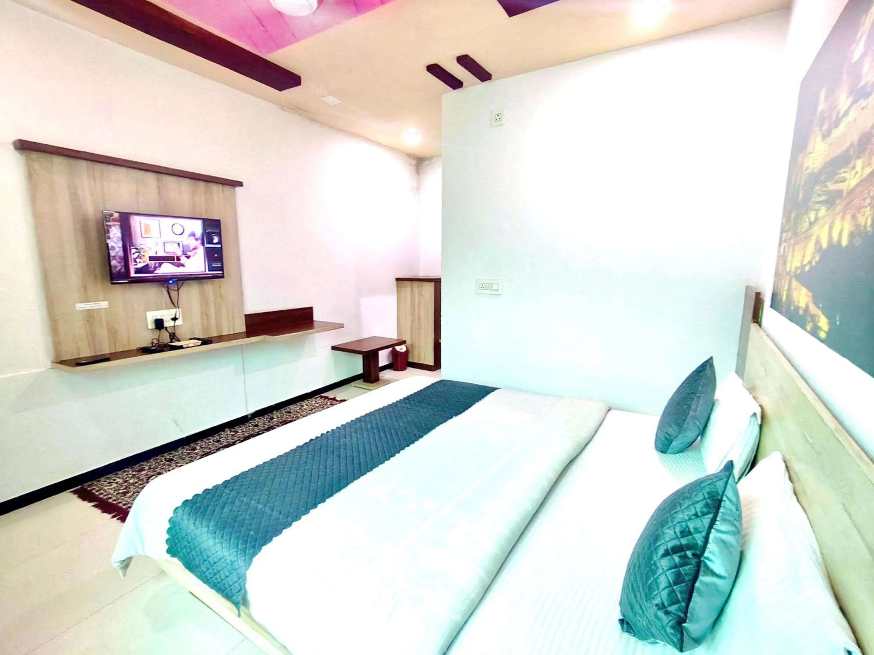 View (from property/room), Bed in The Jaigarh Palace Kumbhalgarh