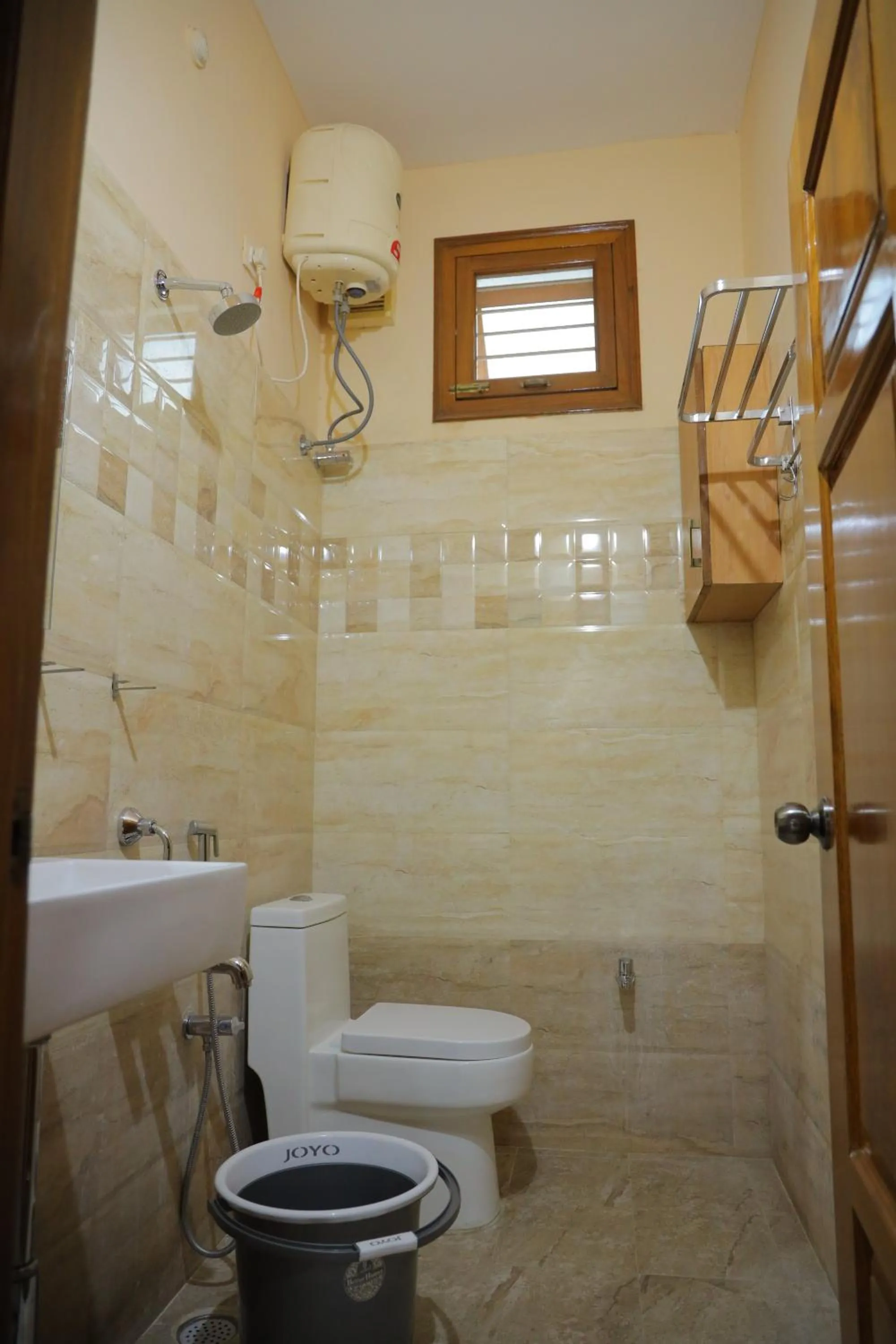 Padma Homes Stay- Luxury Service Apartment 1BHK & 2BHK & 3BHK