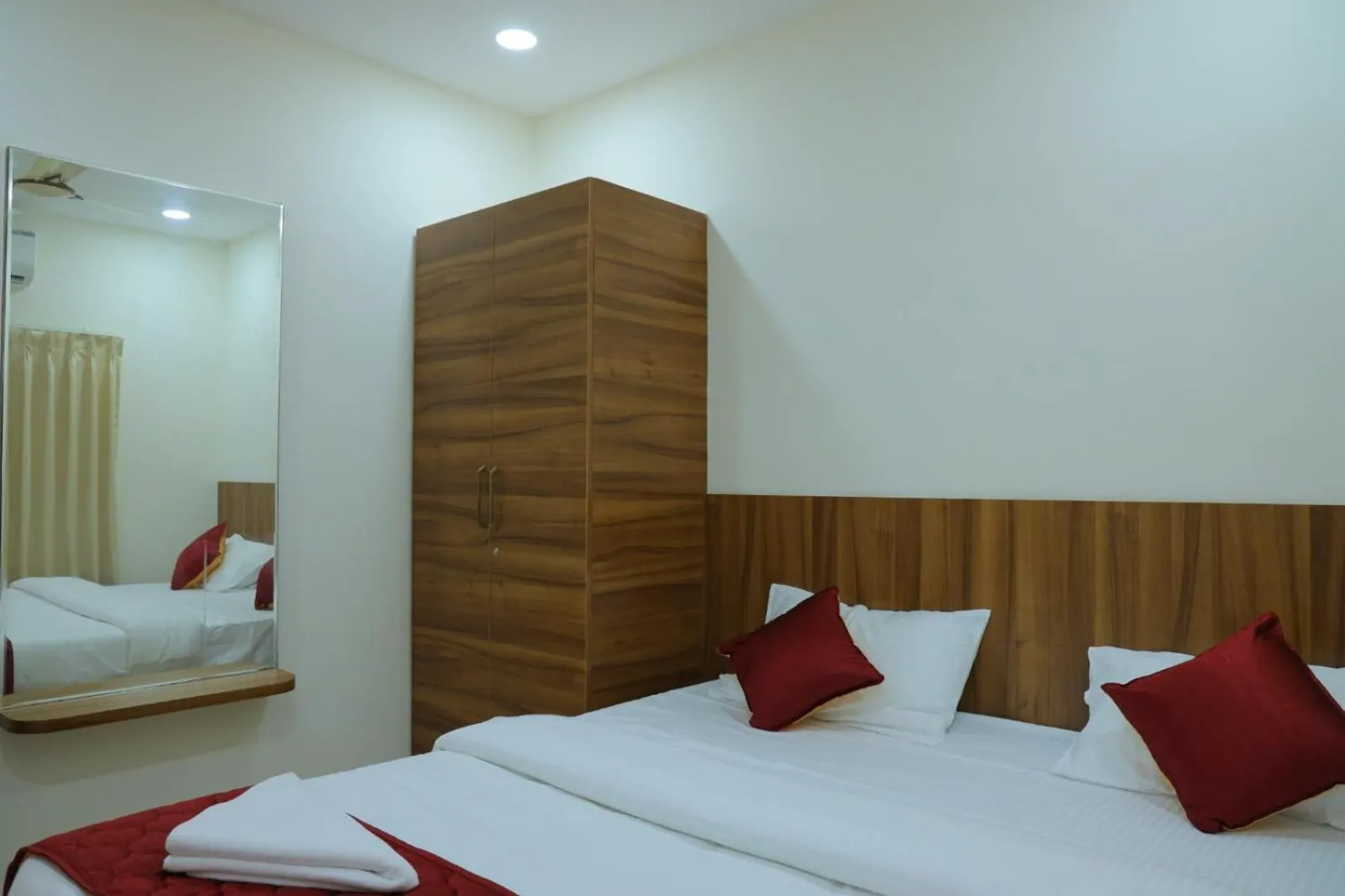Bed in Padma Homes Stay- Luxury Service Apartment 1BHK & 2BHK & 3BHK