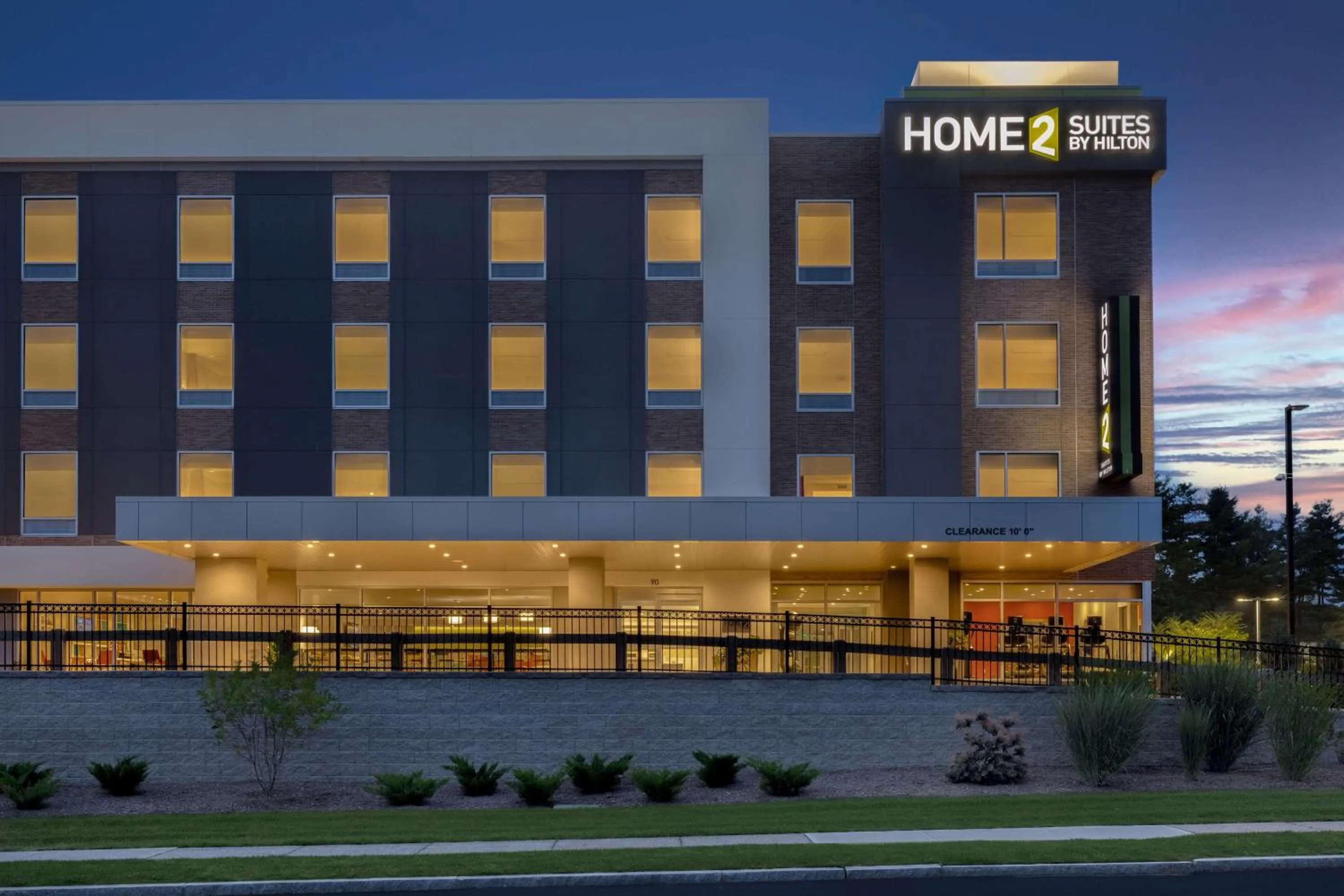 Property building in Home2 Suites By Hilton Bristol