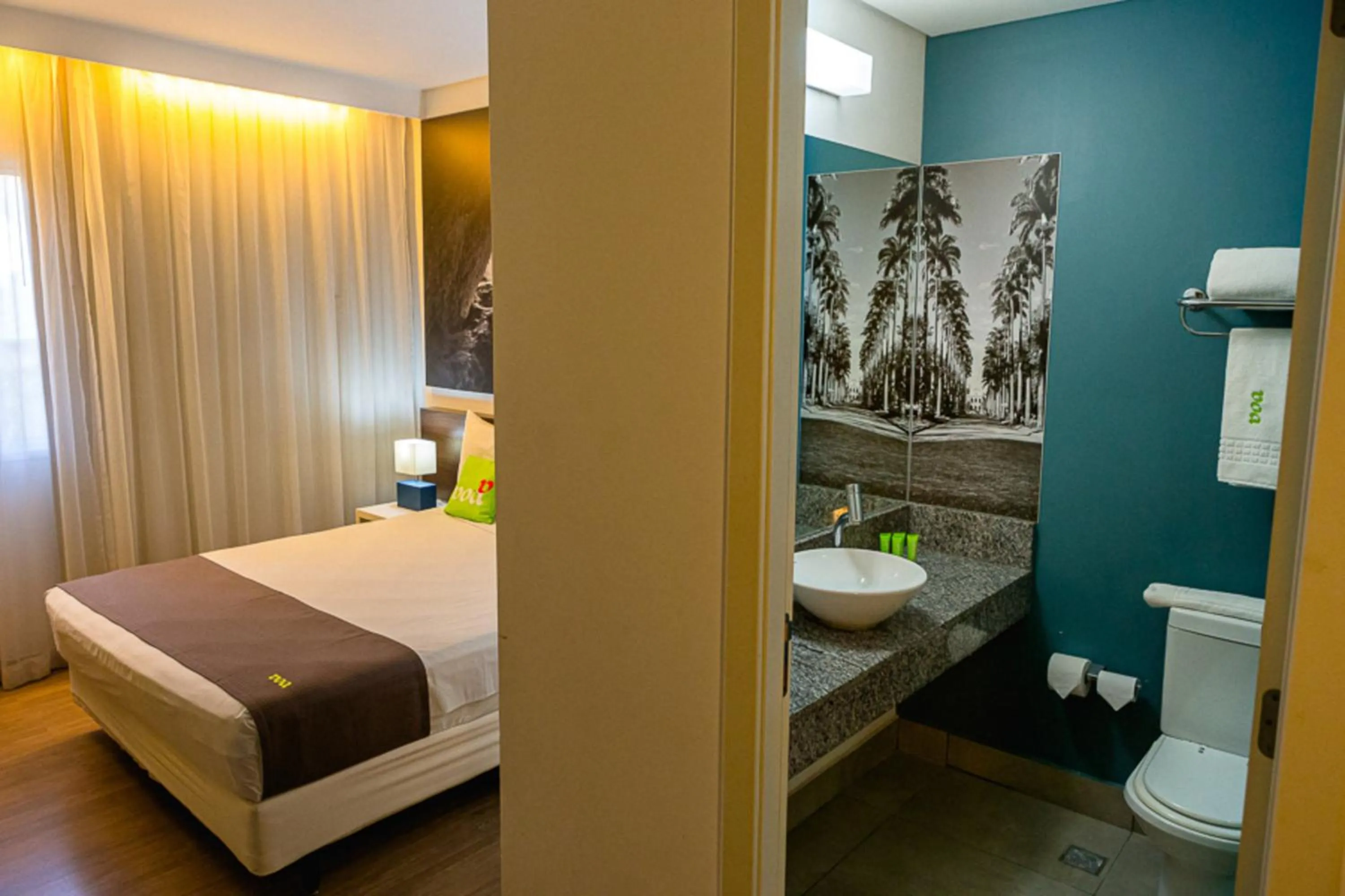 Bedroom, Bed in VOA Business Supreme Choice Confins