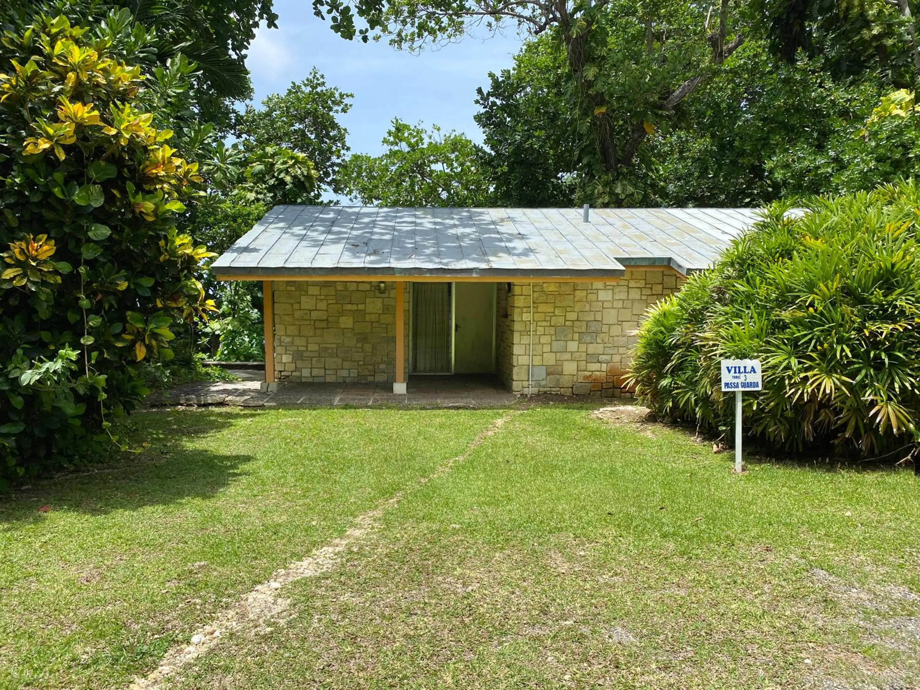 Frenchman's Cove Resort