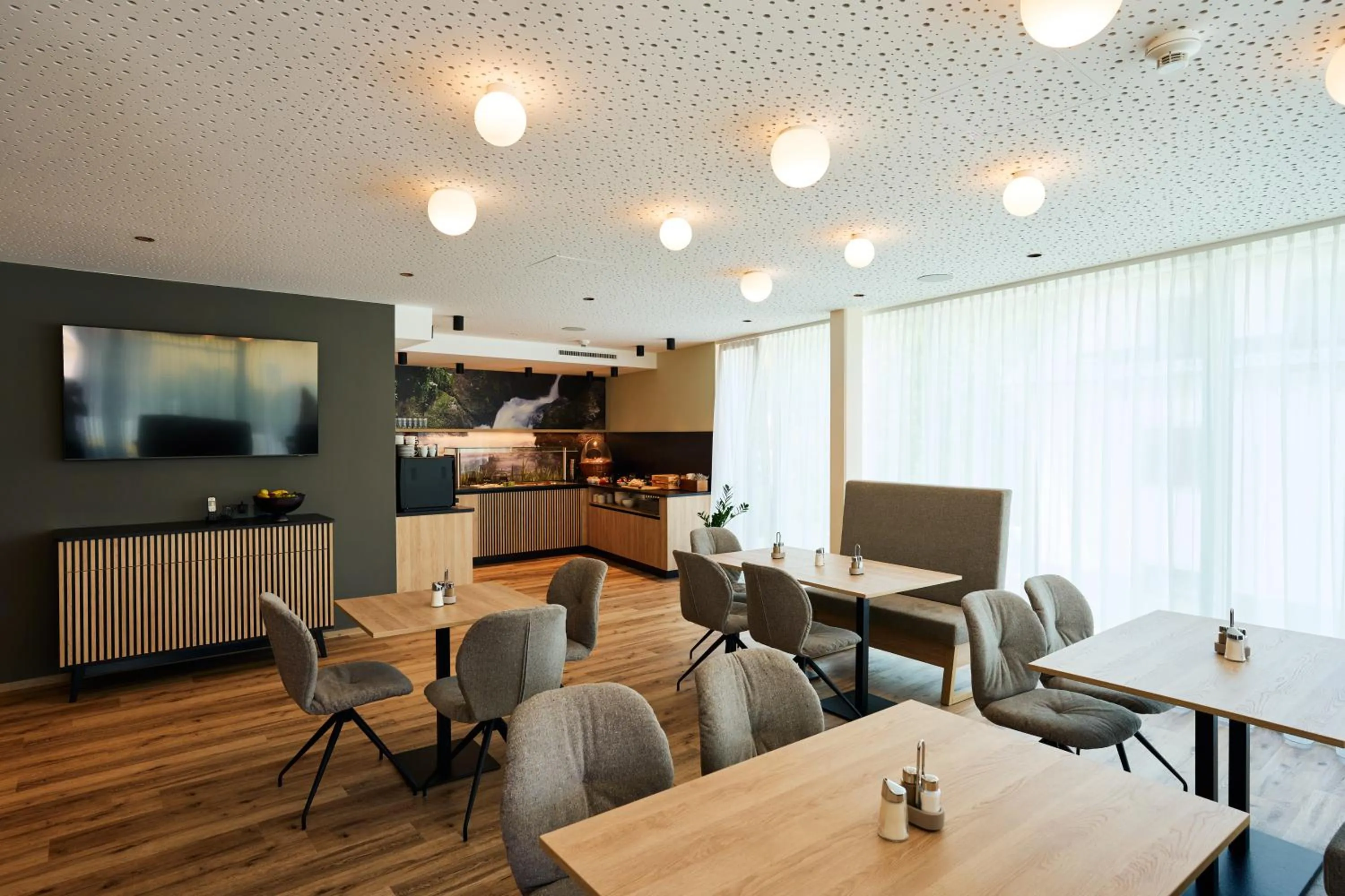 TV and multimedia in I'M INN Zwettl - Hotel zum Brauhaus