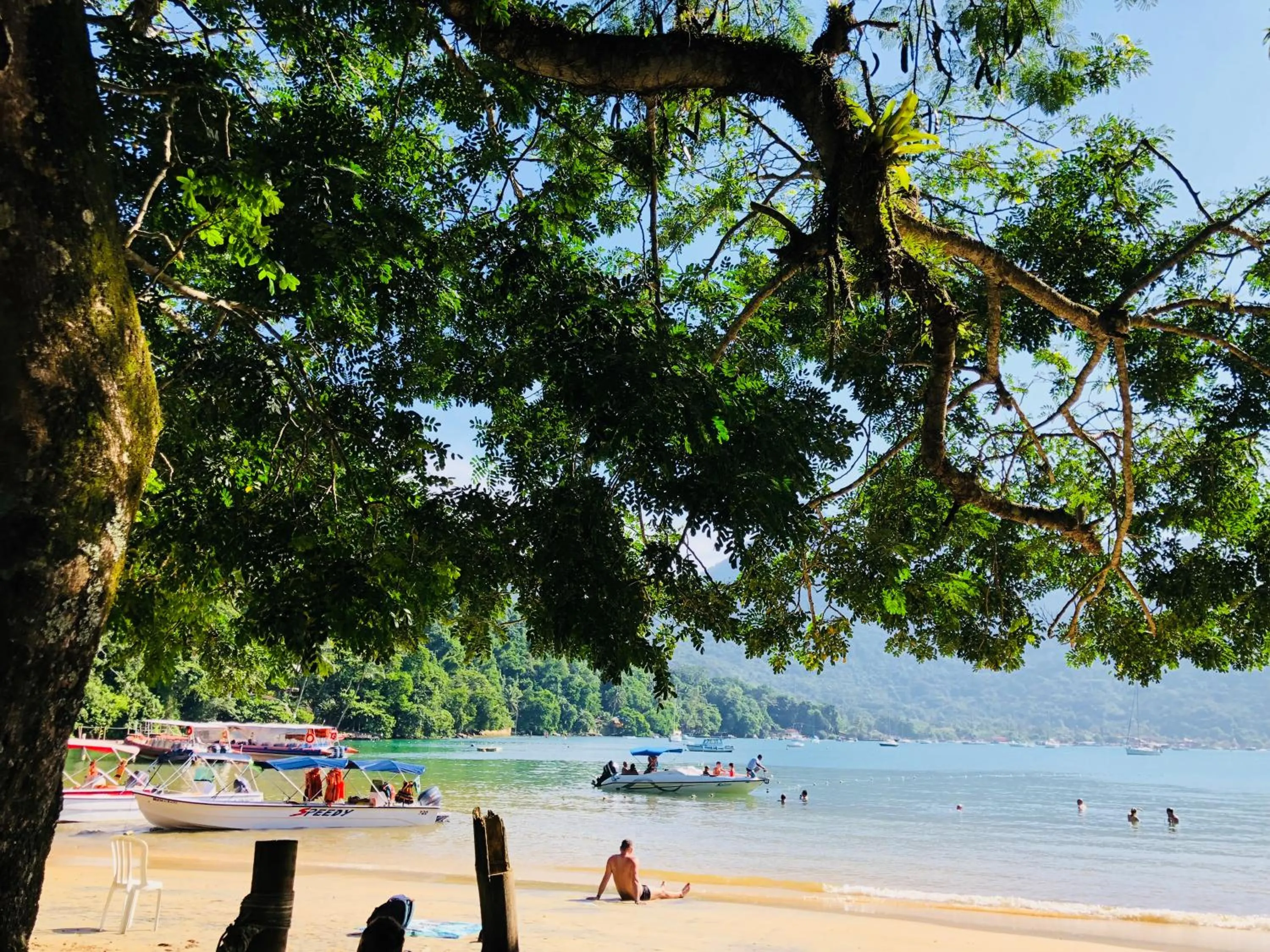 Beach in Praia da Crena