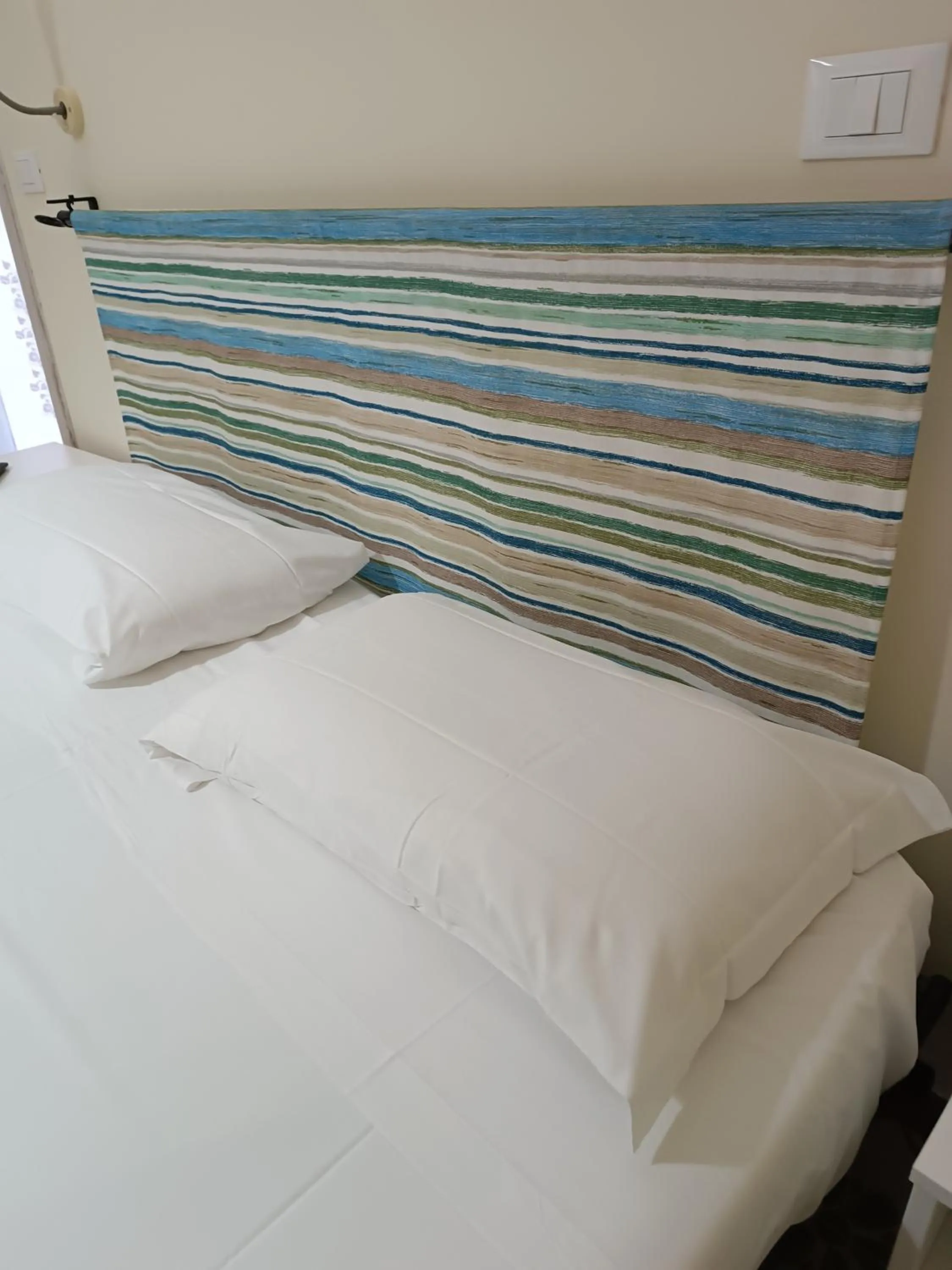 Bed in Villa Olivia Residence Ischia - Monolocali e Bilocali nel Verde con Piscine e Vista Mare