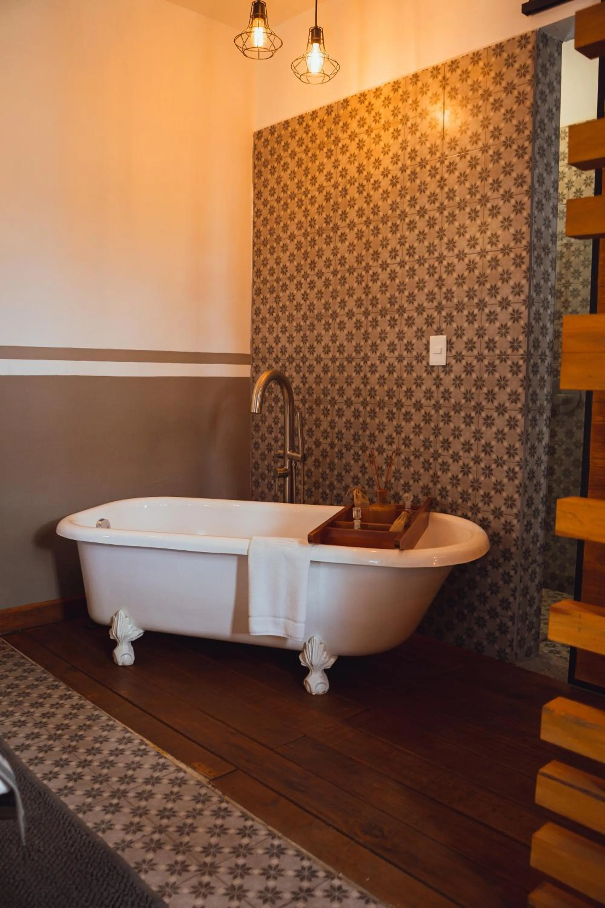 Bath in Clandestino Hotel Pila Seca