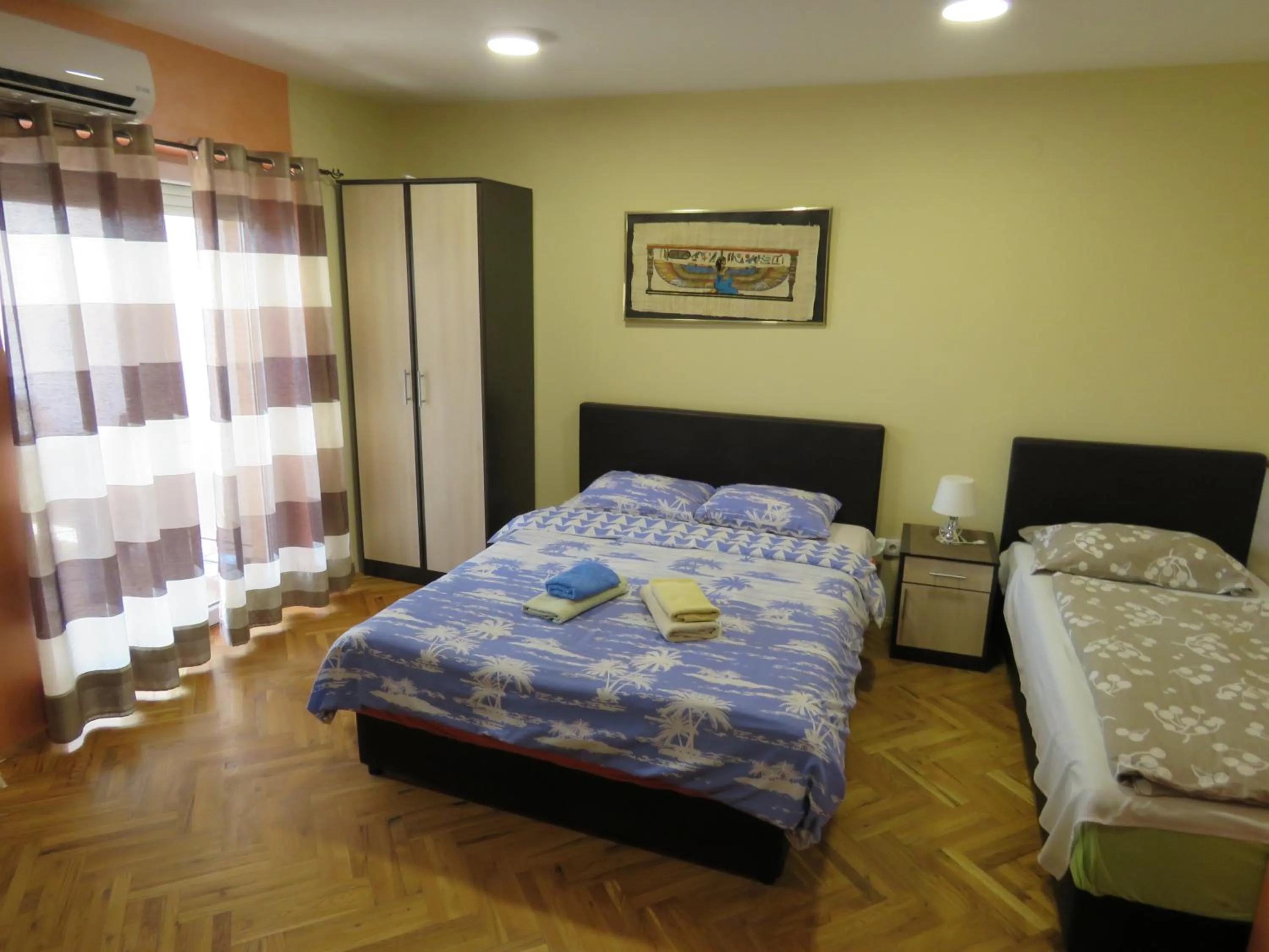 Bed in Apartments Bella Mare Belgrade