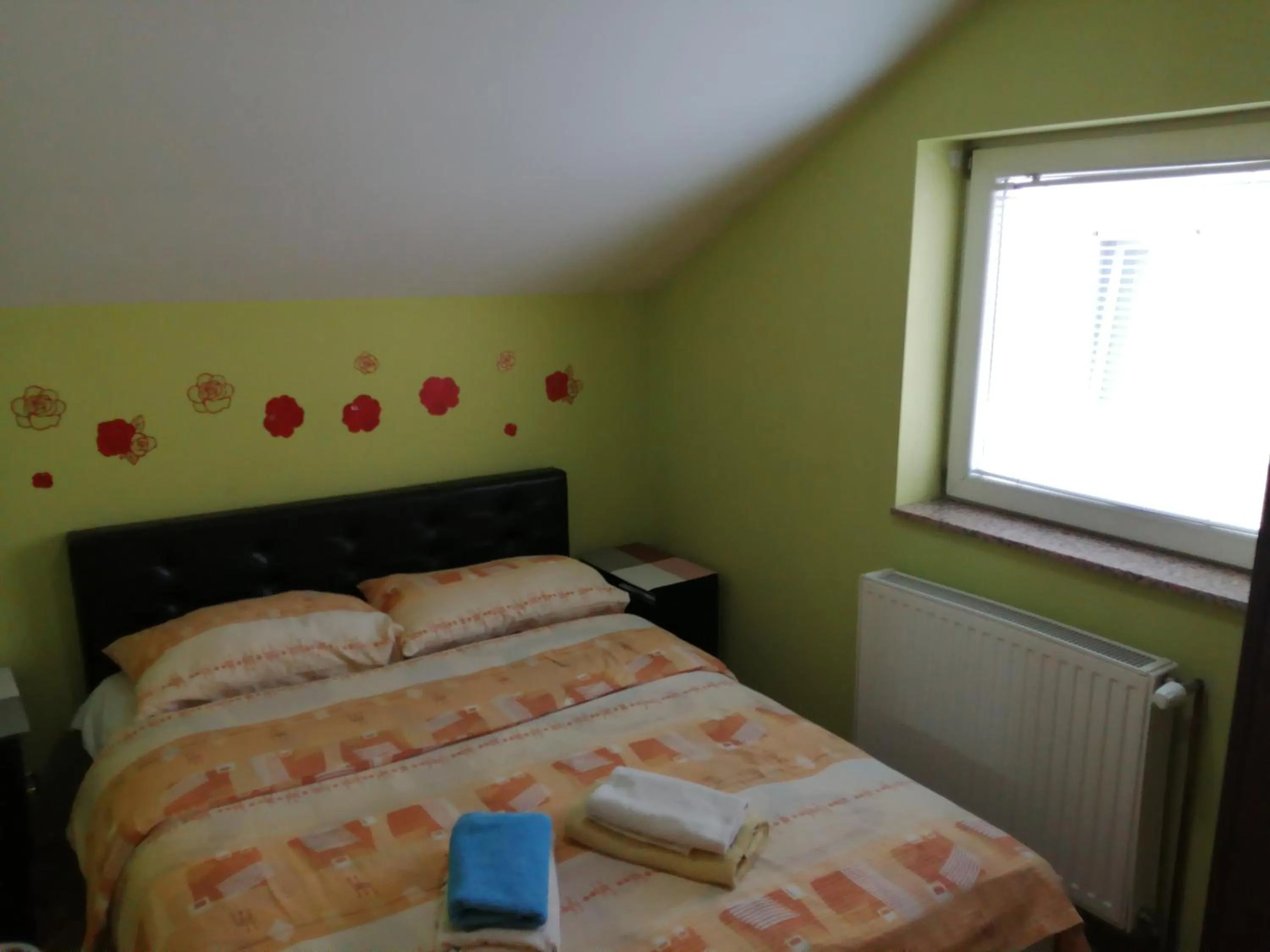 Bed in Apartments Bella Mare Belgrade