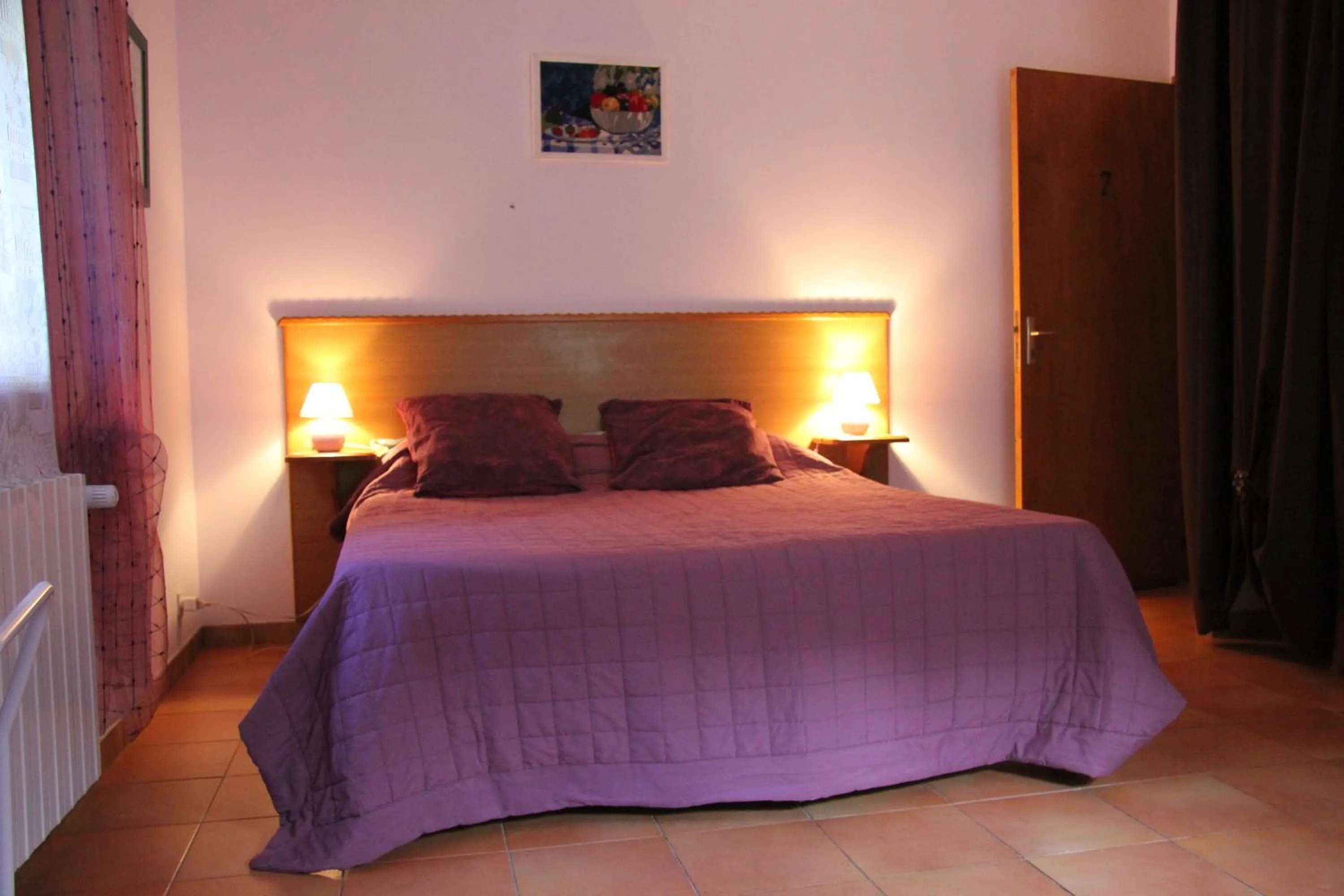 Decorative detail, Bed in Chambre d'Hôte "Chez Antoinette et Charles"