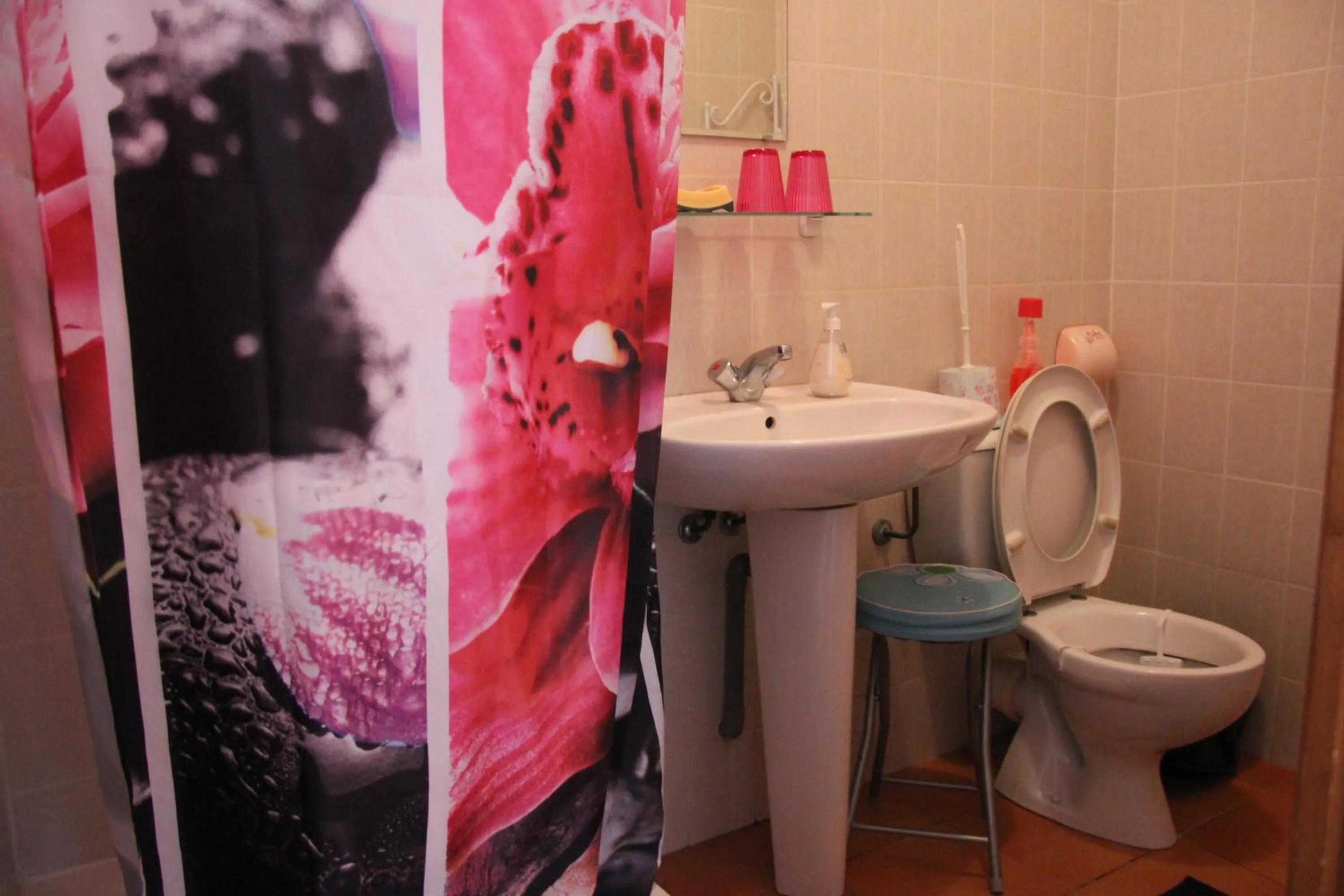 Decorative detail in Chambre d'Hôte "Chez Antoinette et Charles"