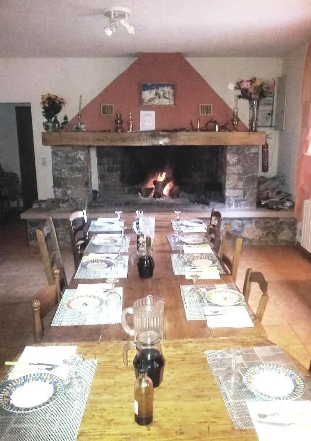 Lounge or bar in Chambre d'Hôte "Chez Antoinette et Charles"