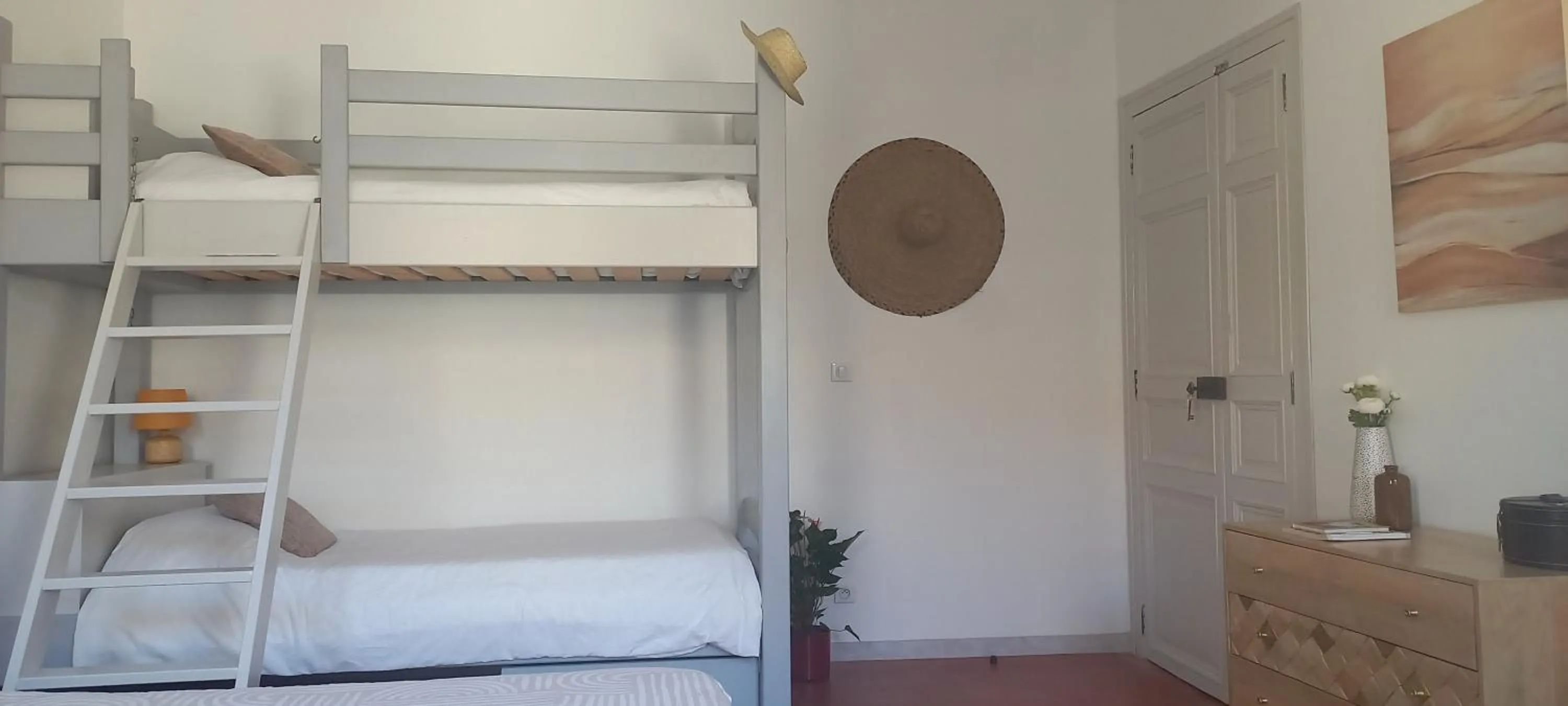 bunk bed, Bed in La maison de Malaurie