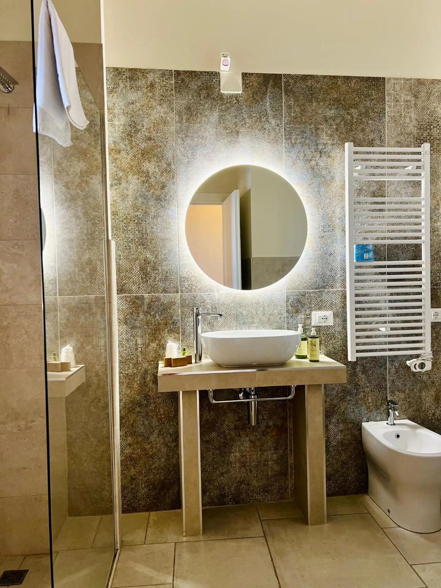 Shower in Palazzo Matà Boutique Hotel