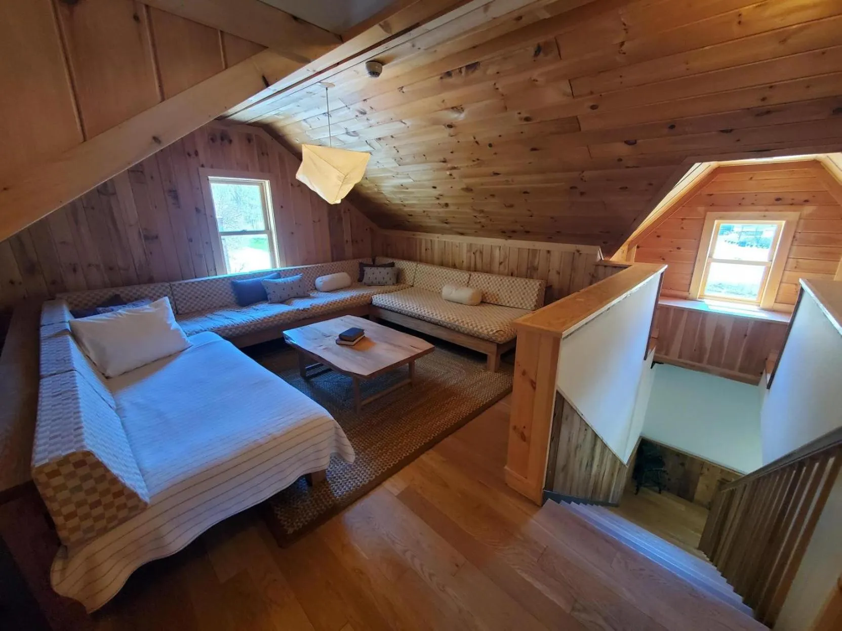 Seating area in Little Cat Lodge