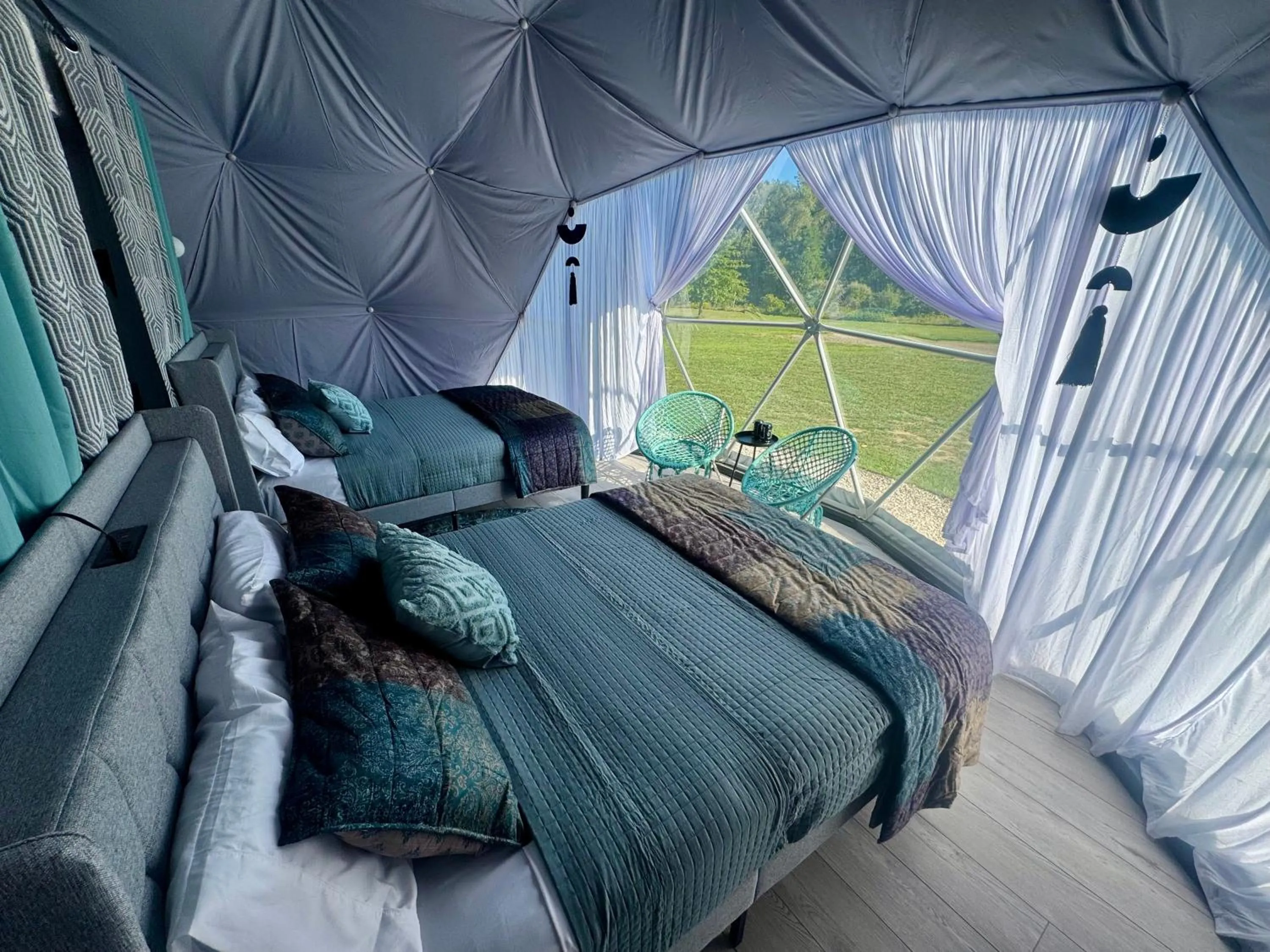 Bedroom, Bed in DayDreamer Domes