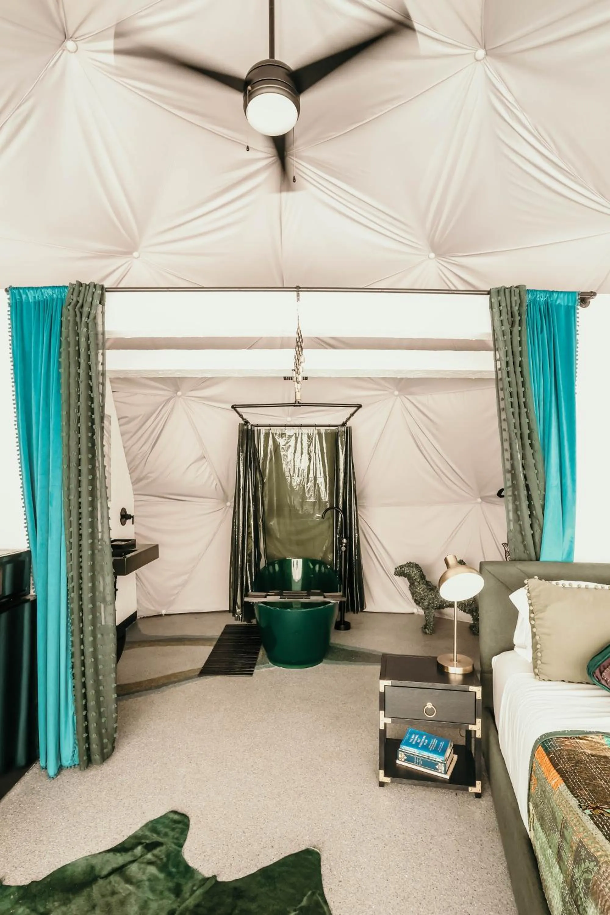 Bathroom, Bed in DayDreamer Domes