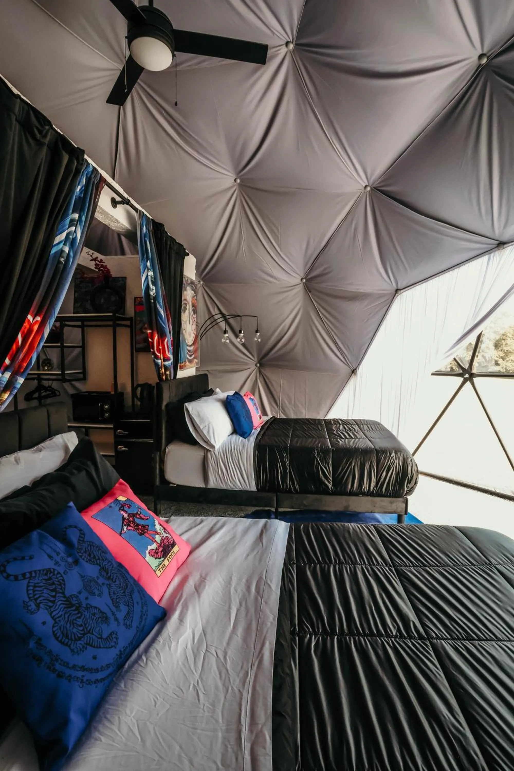 Photo of the whole room, Bed in DayDreamer Domes