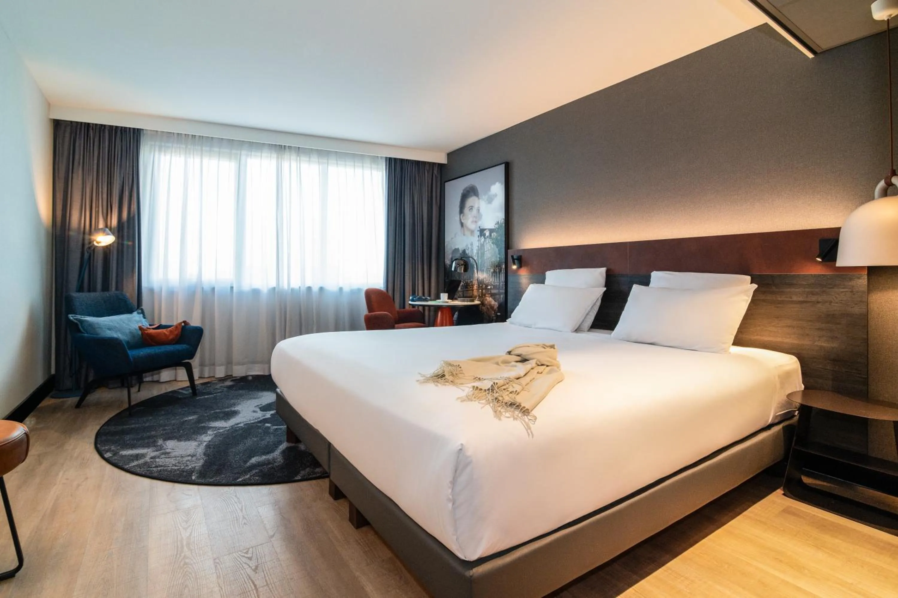 Bedroom, Bed in Mercure Amsterdam City Hotel