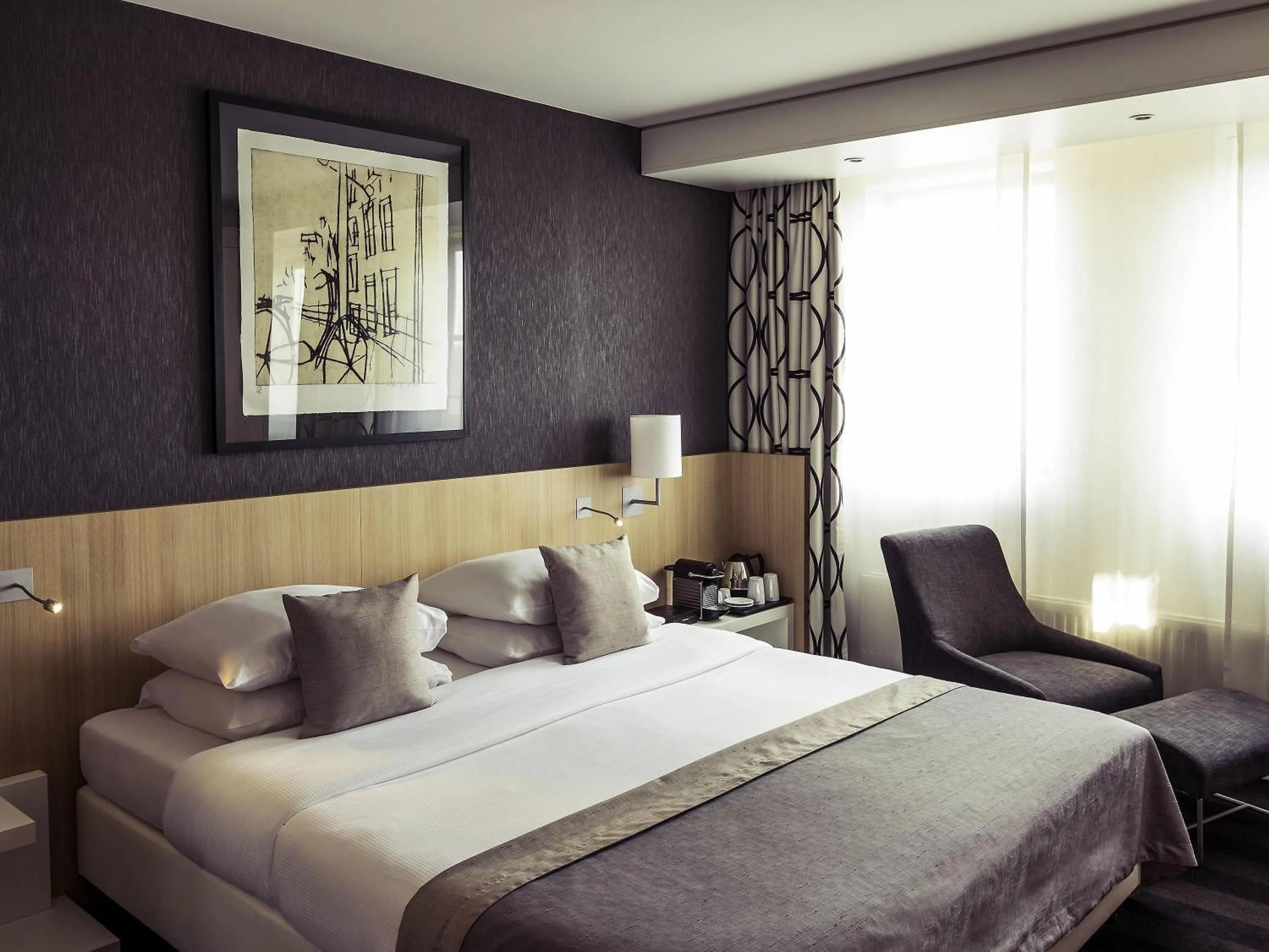 Bedroom, Bed in Mercure Amsterdam City Hotel