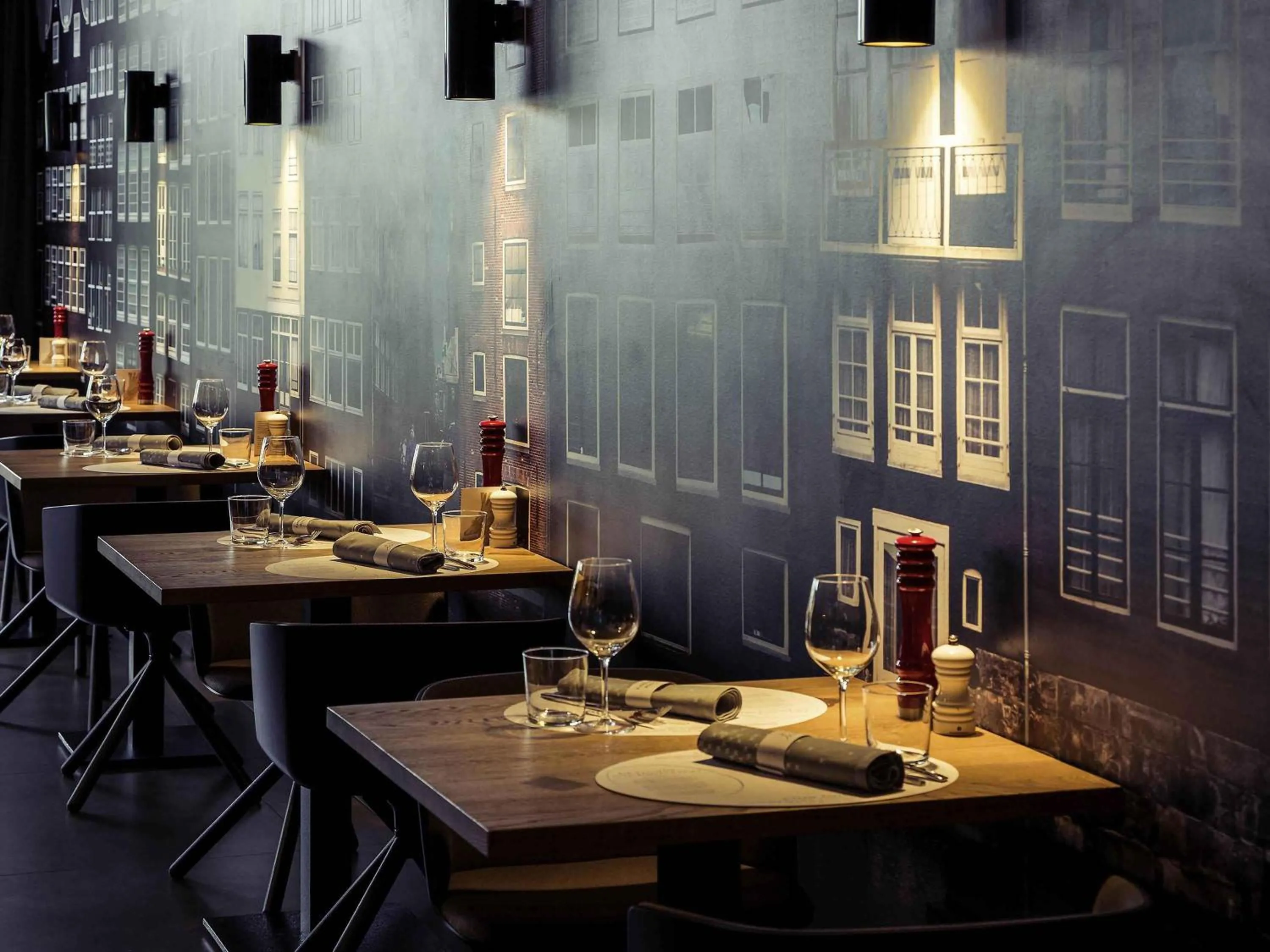 Restaurant/places to eat in Mercure Amsterdam City Hotel