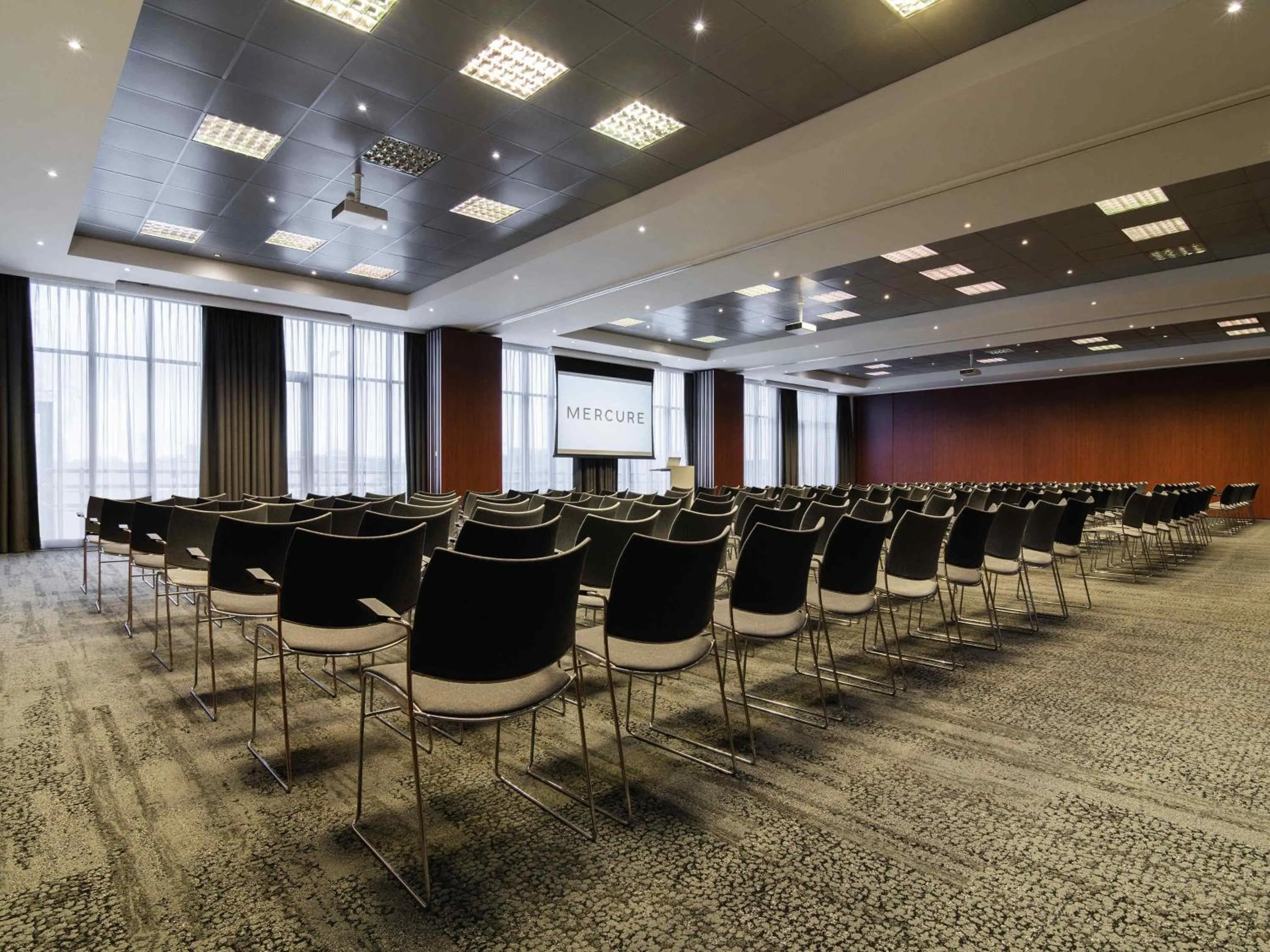Meeting/conference room in Mercure Amsterdam City Hotel