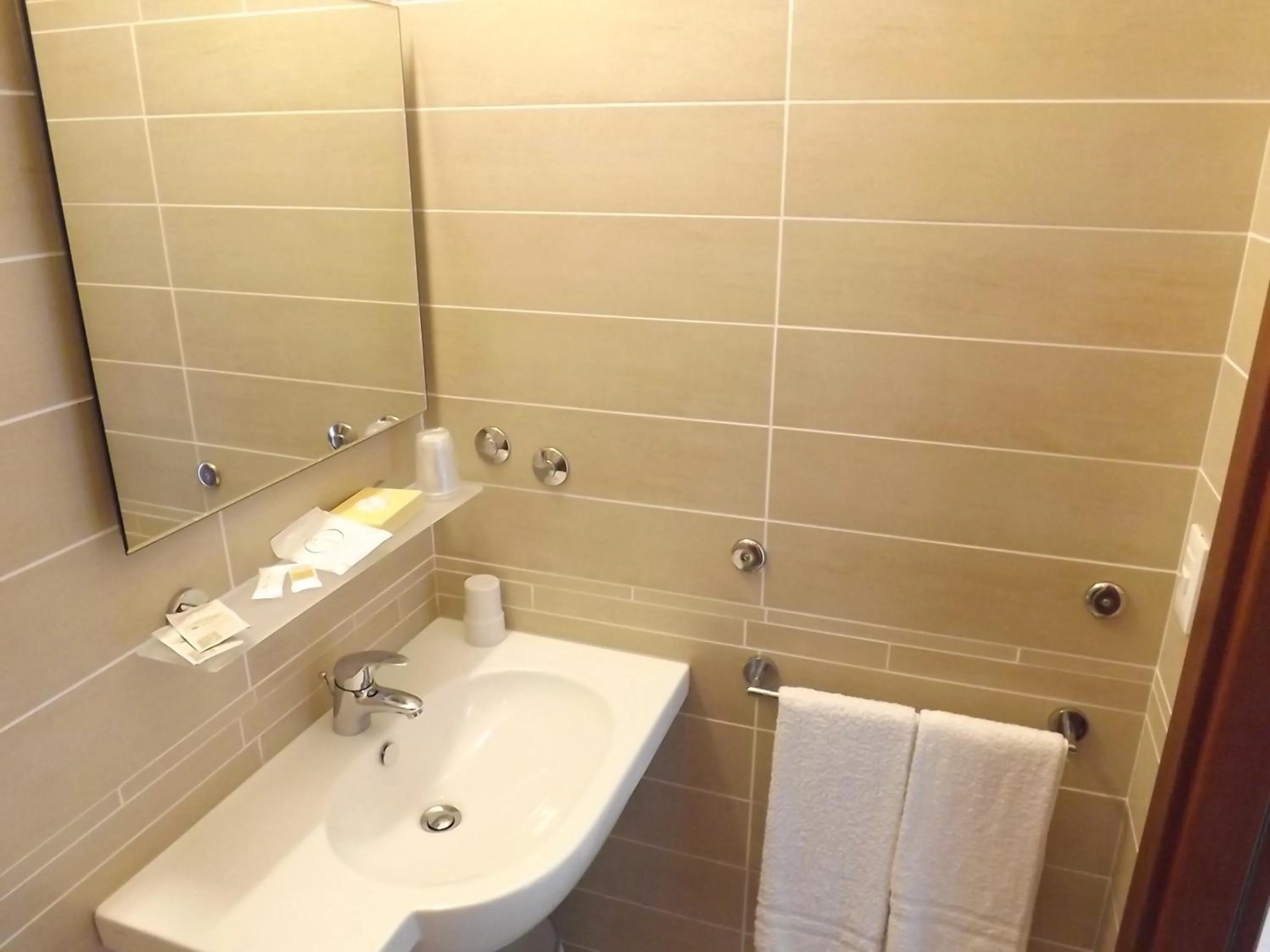 Bathroom in Hotel Tura