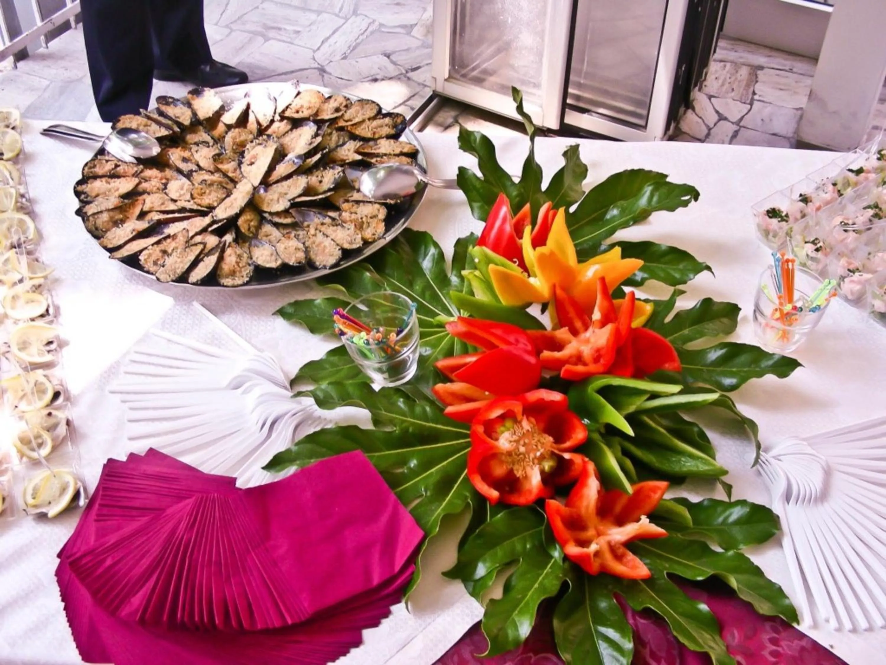 Restaurant/places to eat in Hotel Tura