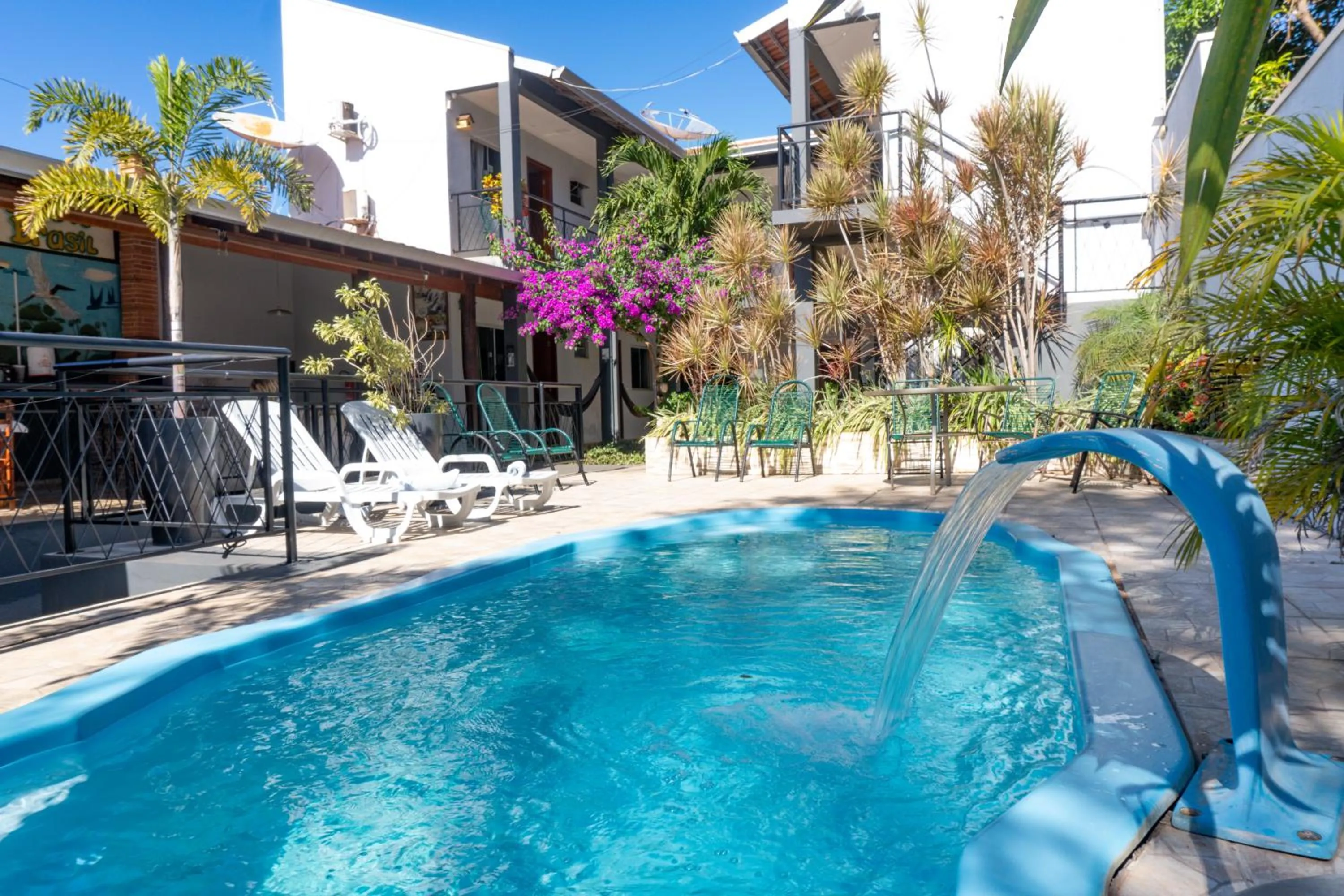 Pool view in Pousada Papaya - Bonito