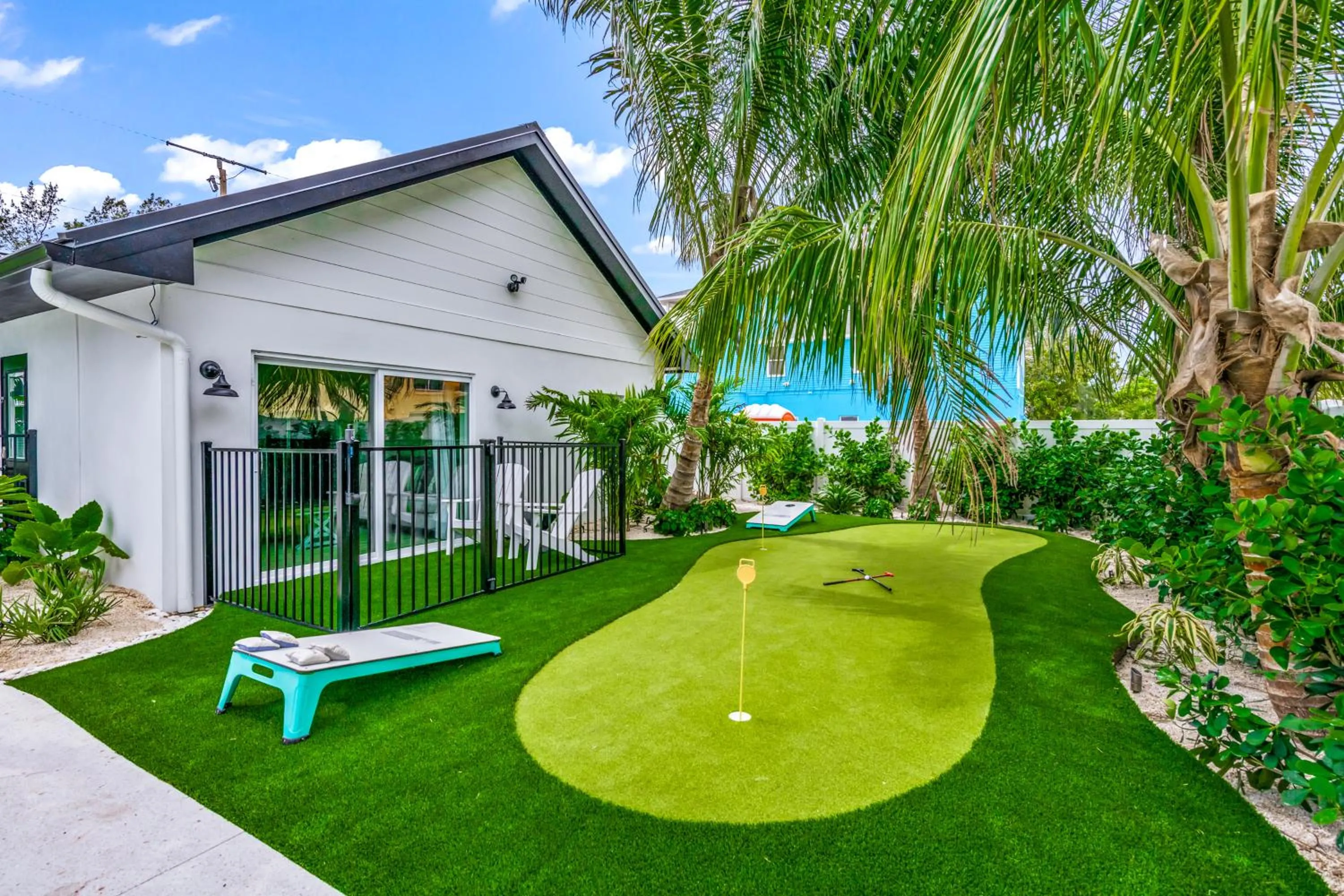 Minigolf in The Retreat at Anna Maria Island Inn