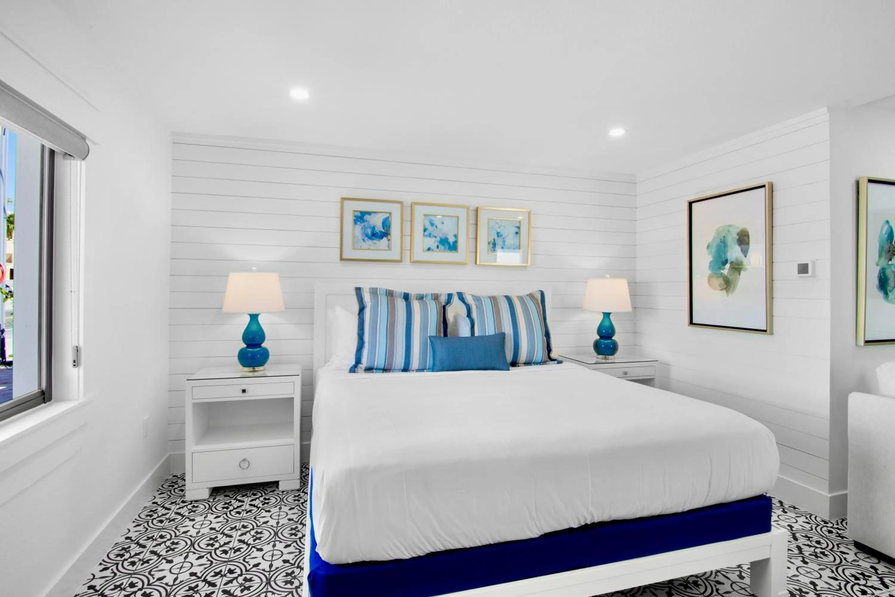 Bedroom, Bed in The Retreat at Anna Maria Island Inn