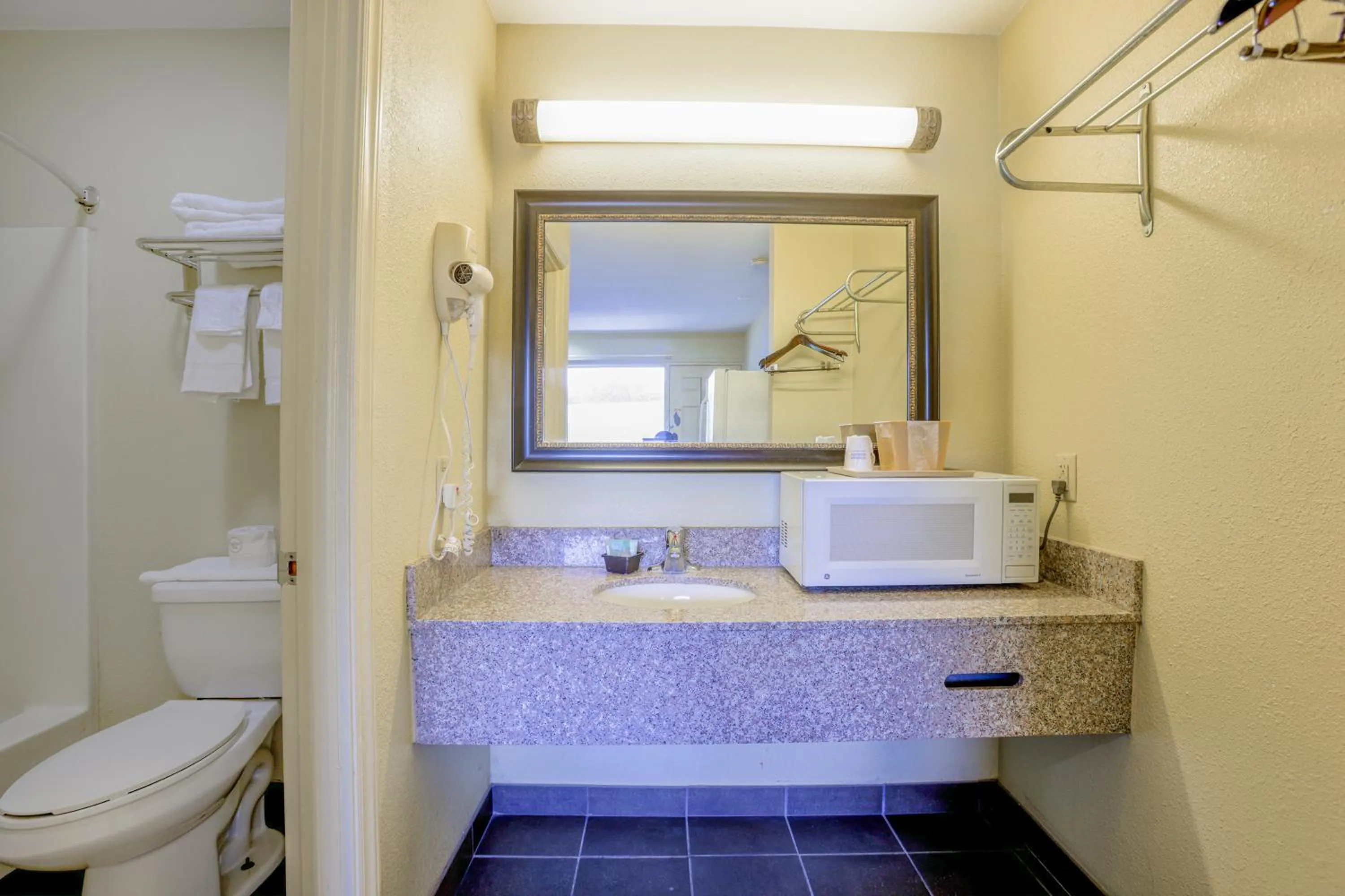 Bathroom in Budget Inn By OYO Natural Bridge I-81