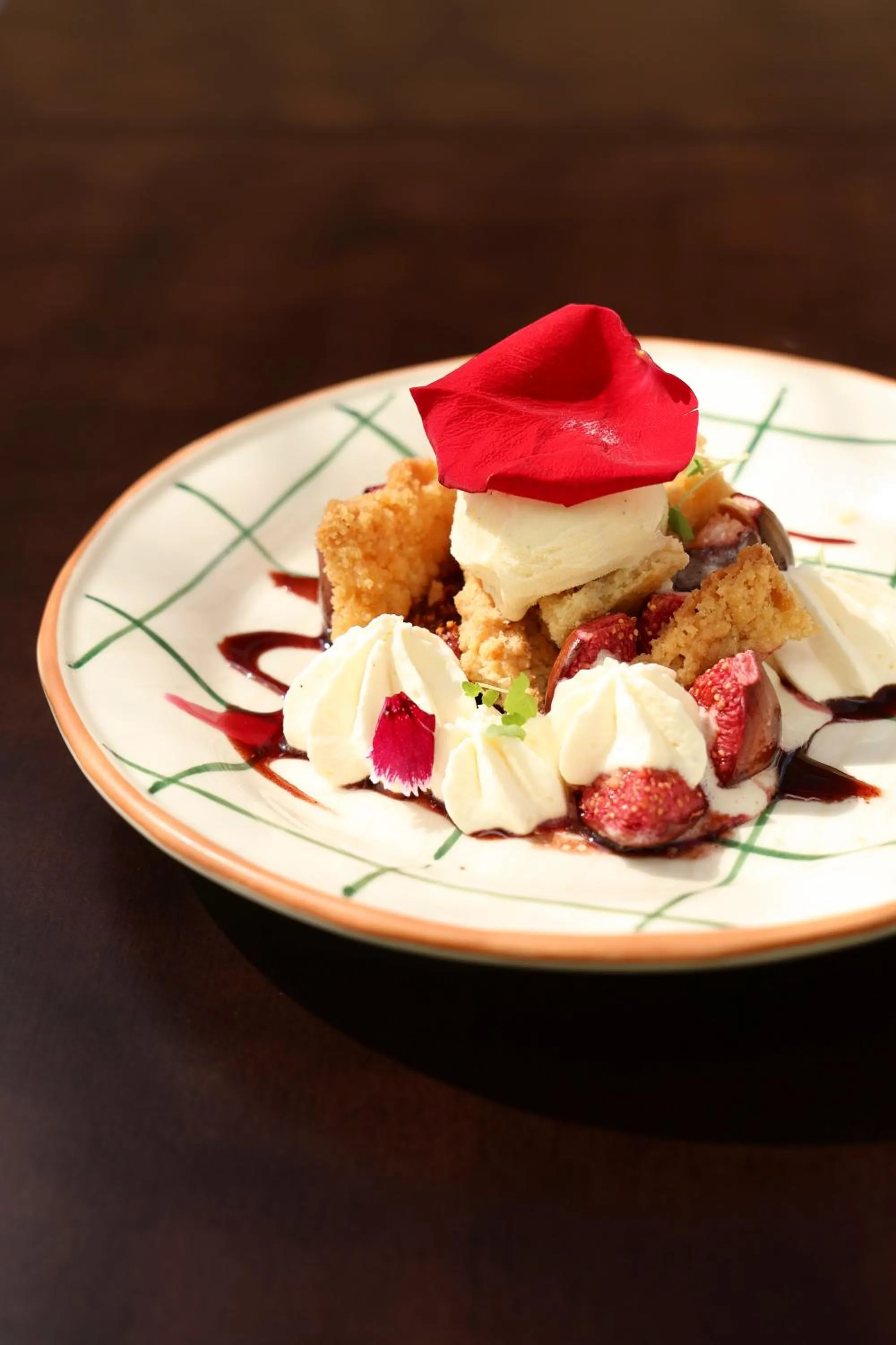 Restaurant/places to eat in Prieuré Saint-Nicolas - Les Maisons