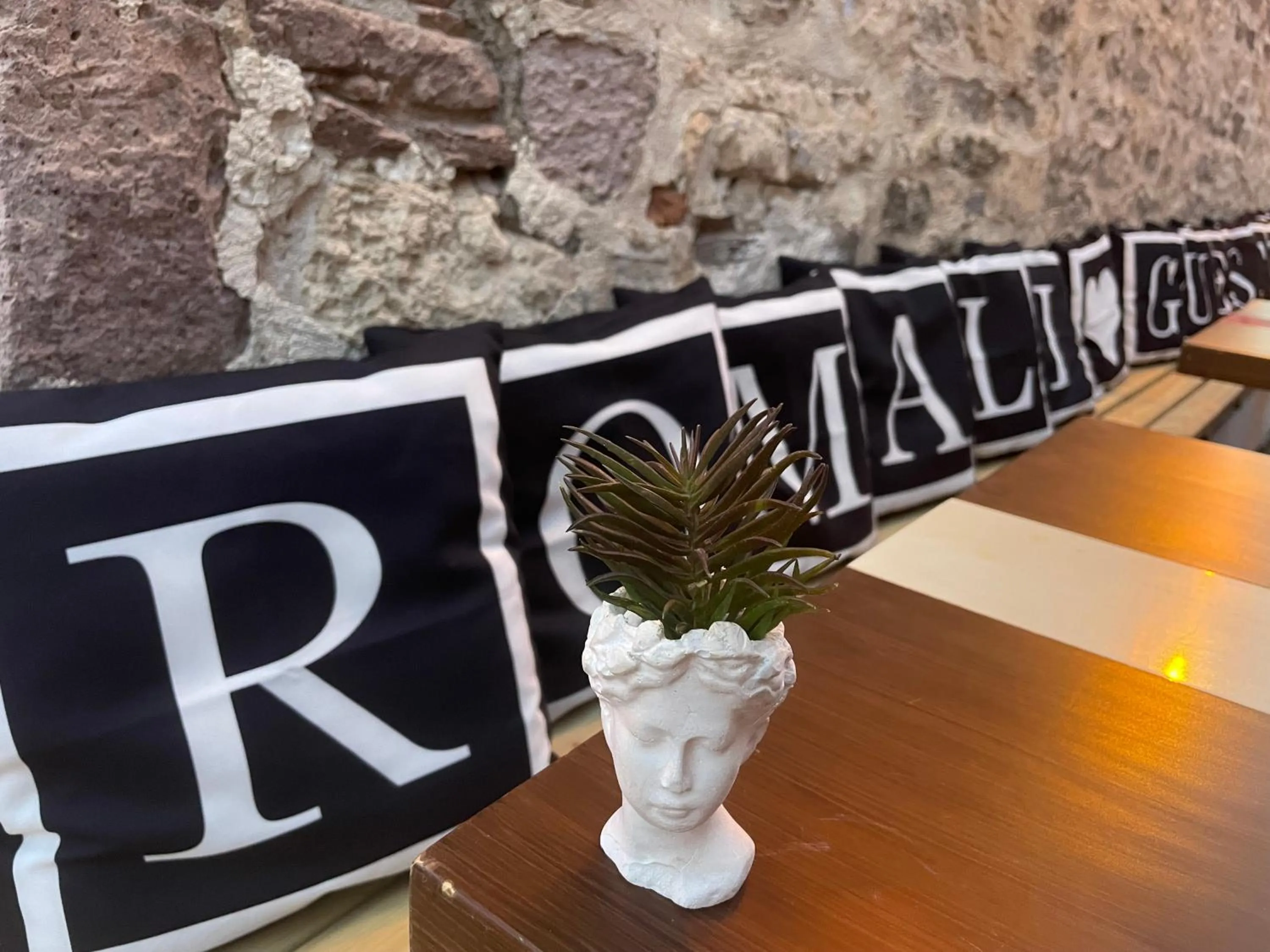 Restaurant/places to eat in Romalı Guesthouse