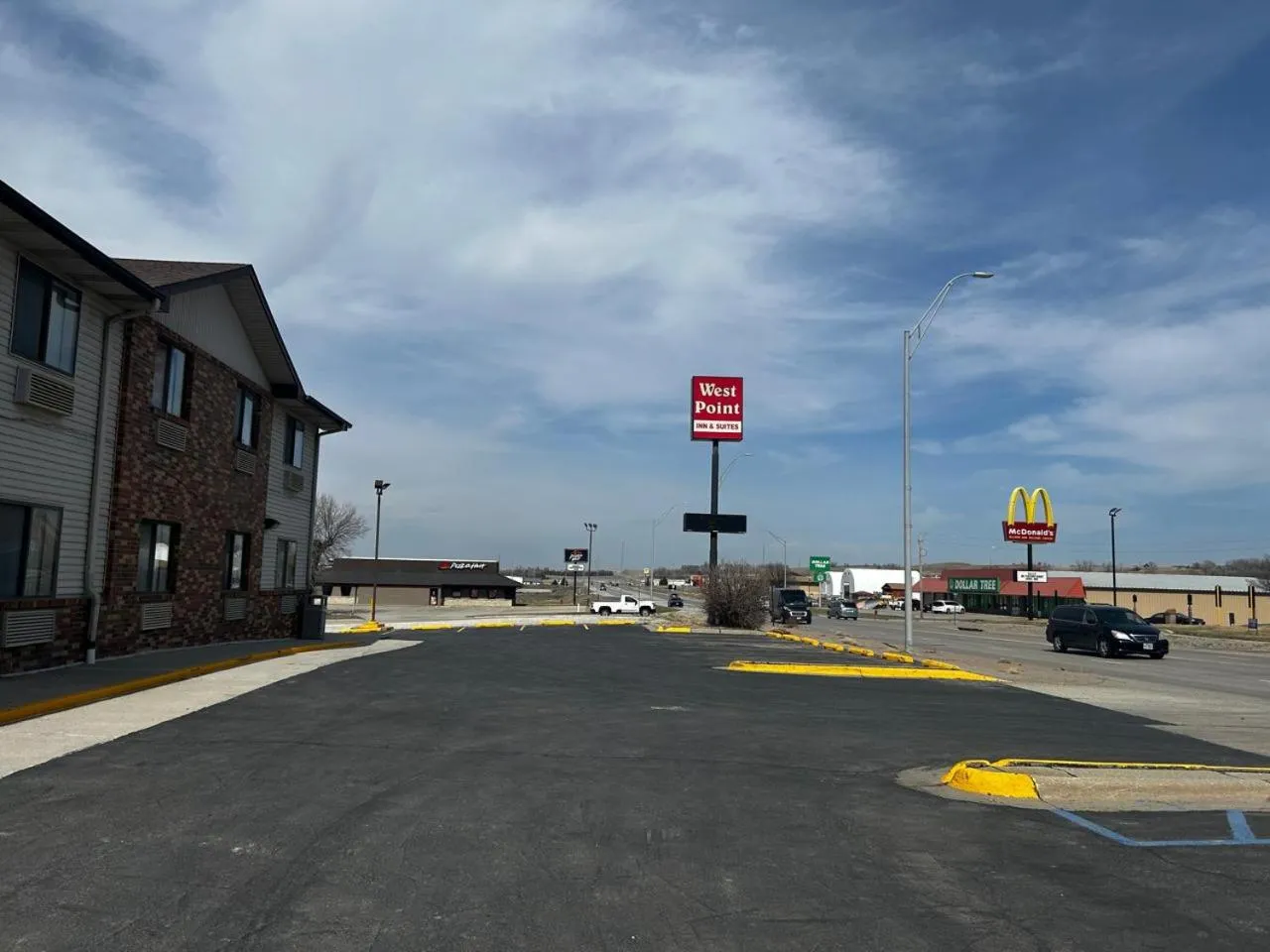 Facade/entrance in West Point Inn & Suits